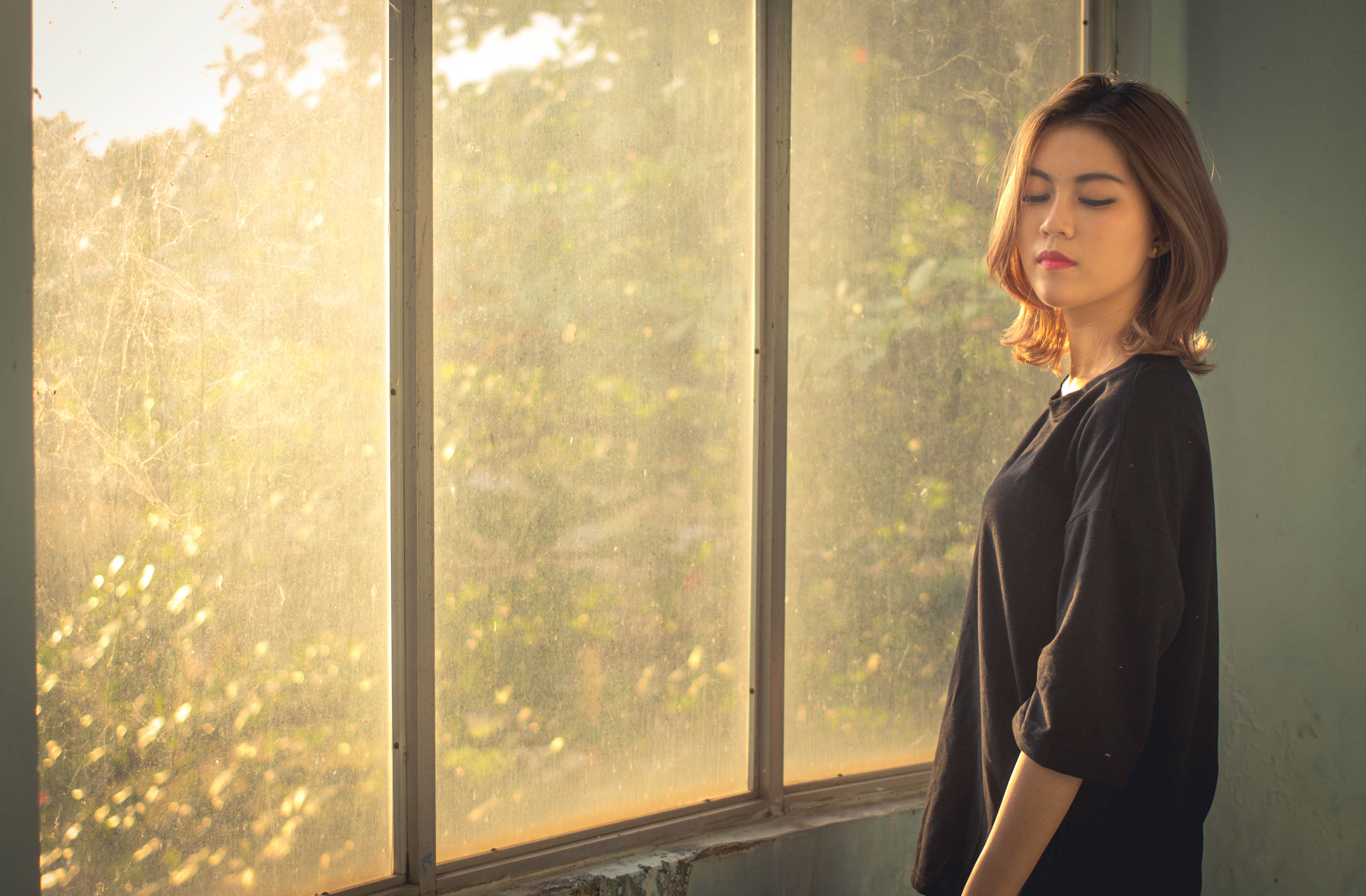 Canon EOS 700D (EOS Rebel T5i / EOS Kiss X7i) + Canon EF 40mm F2.8 STM sample photo. Her photography