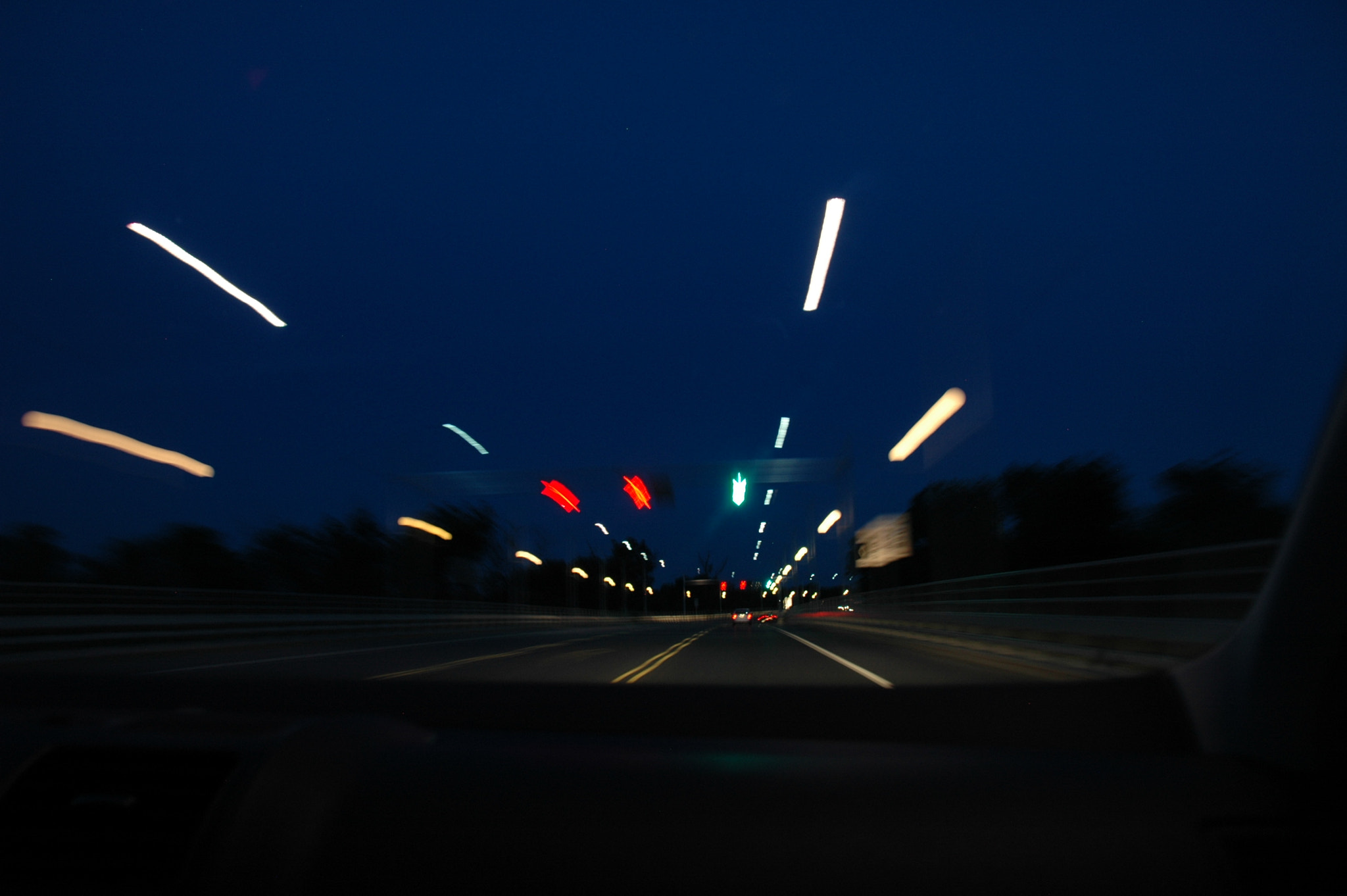 Nikon D70 sample photo. Driving at night photography