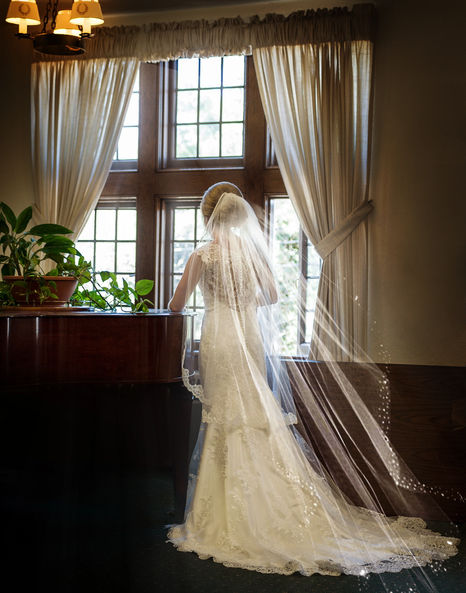Nikon D700 sample photo. Bride in waiting! photography
