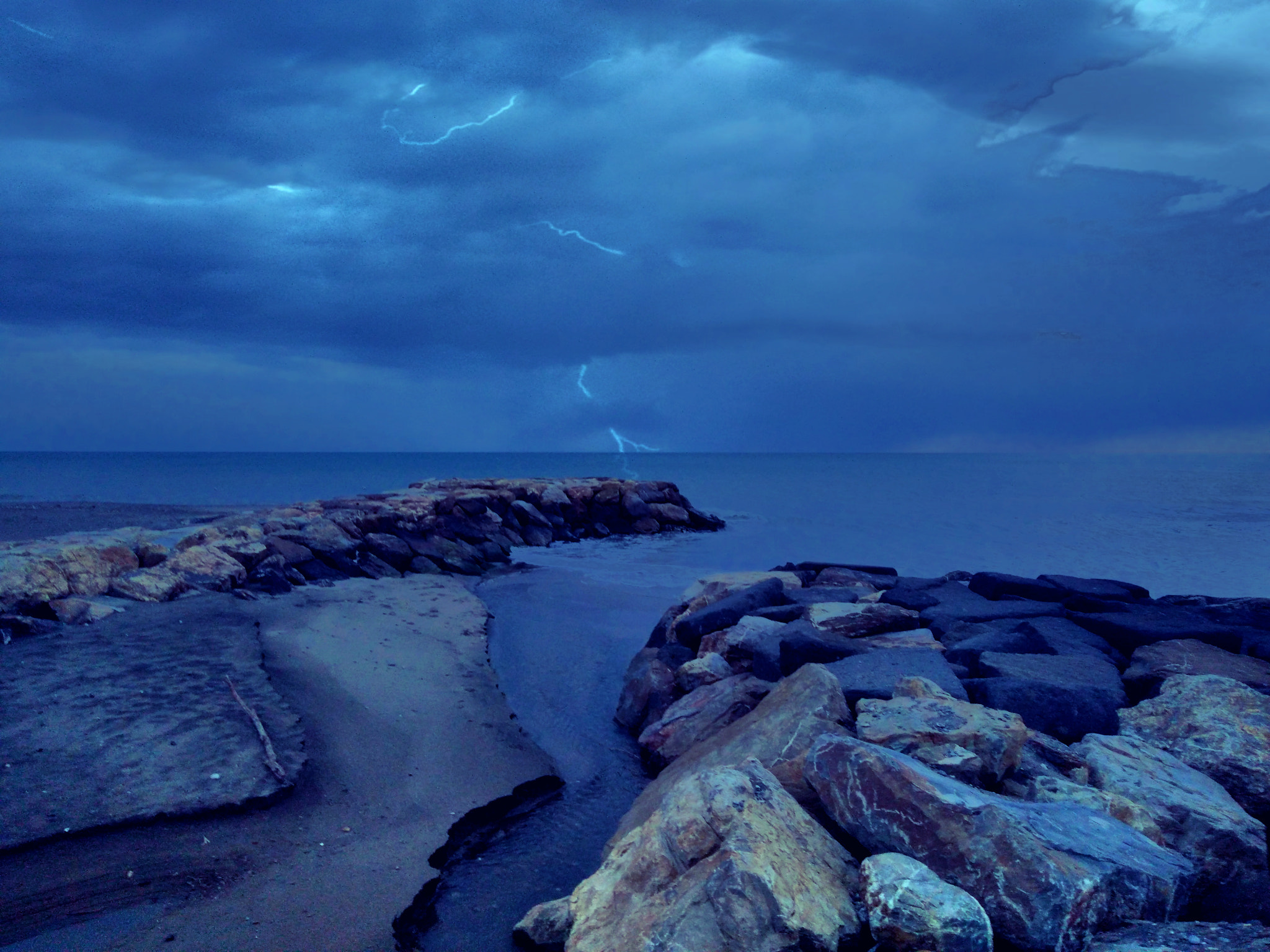 OnePlus ONE E1003 sample photo. Storm  photography