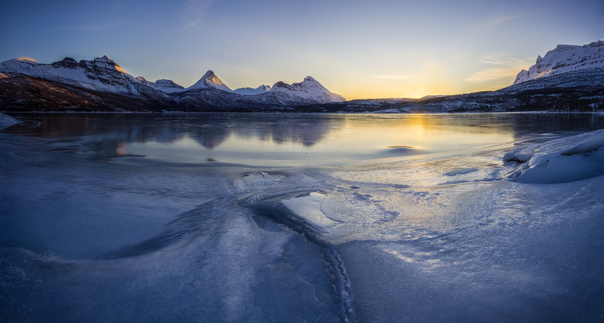 Olympus OM-D E-M1 Mark II sample photo. Sunrise over the frozen fjord photography