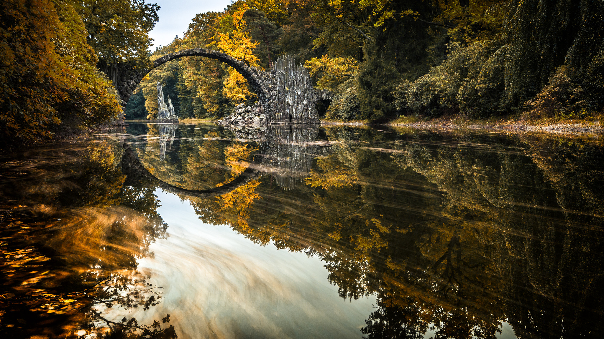 Canon EOS 600D (Rebel EOS T3i / EOS Kiss X5) + Sigma 10-20mm F4-5.6 EX DC HSM sample photo. Devil bridge photography