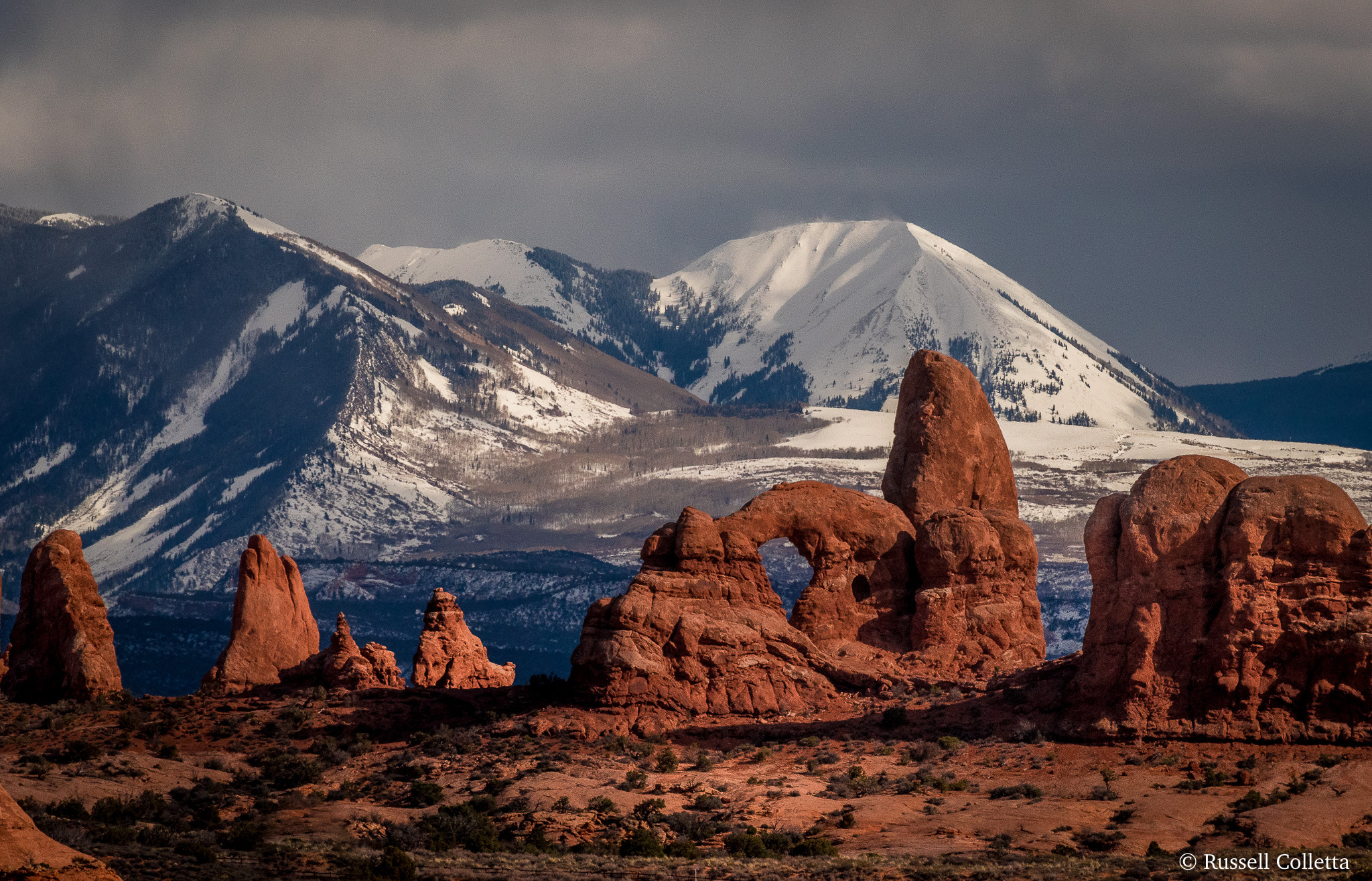 Nikon D810 sample photo. Winter day at turret arch photography