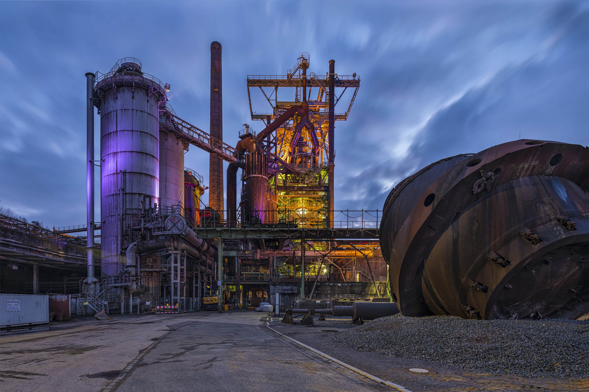 Canon TS-E 17mm F4L Tilt-Shift sample photo. Blaue stunde  ... photography