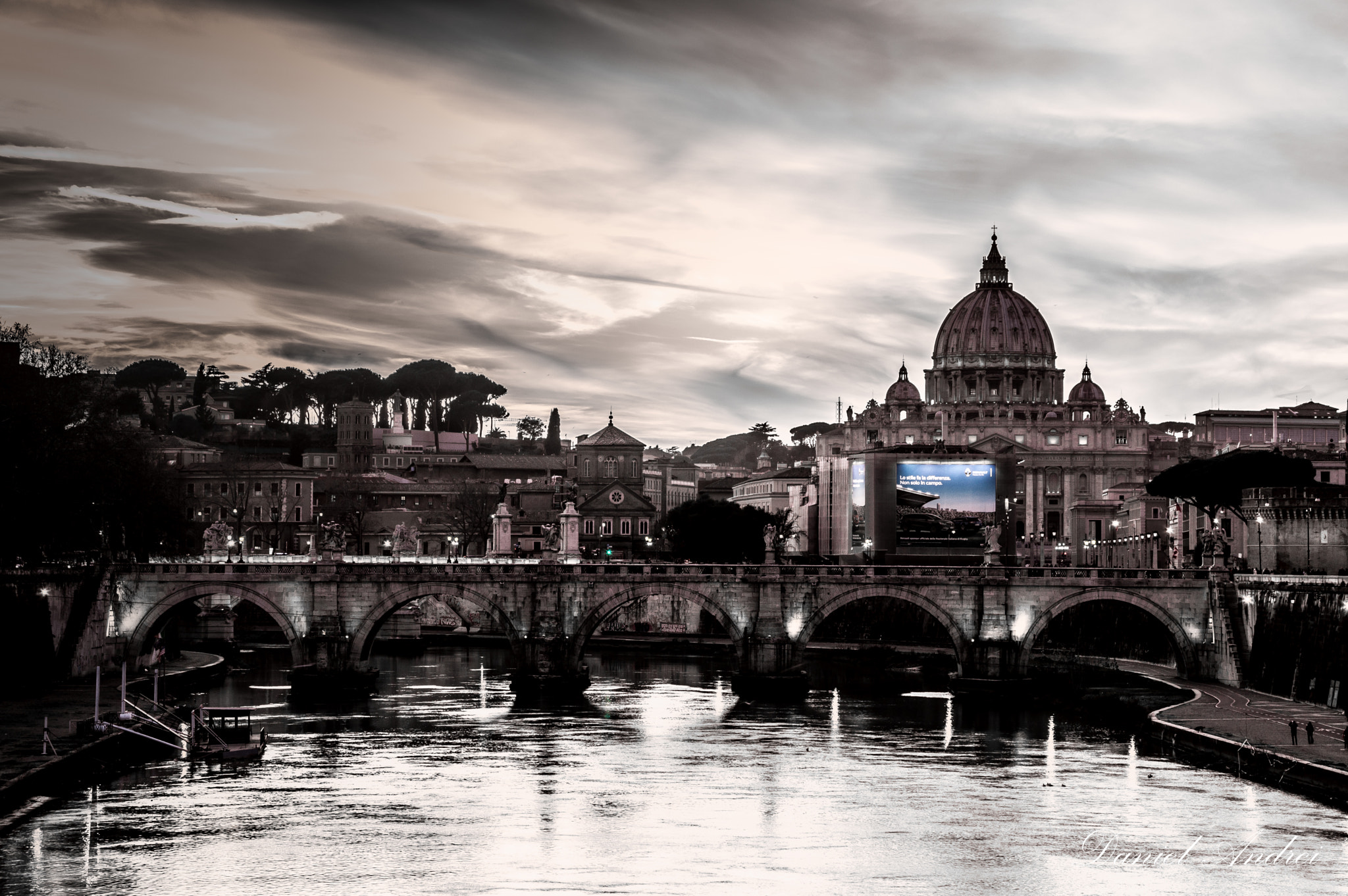 Nikon D3200 + Sigma 28-300mm F3.5-6.3 DG Macro sample photo. 
bridge over the tiber  photography