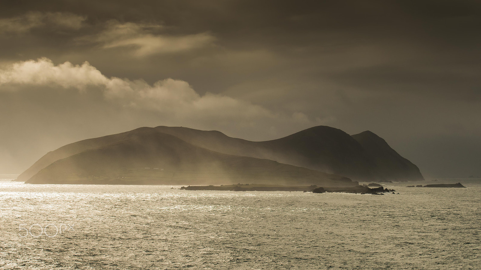 Nikon AF-S Nikkor 70-200mm F4G ED VR sample photo. Blasket islands photography