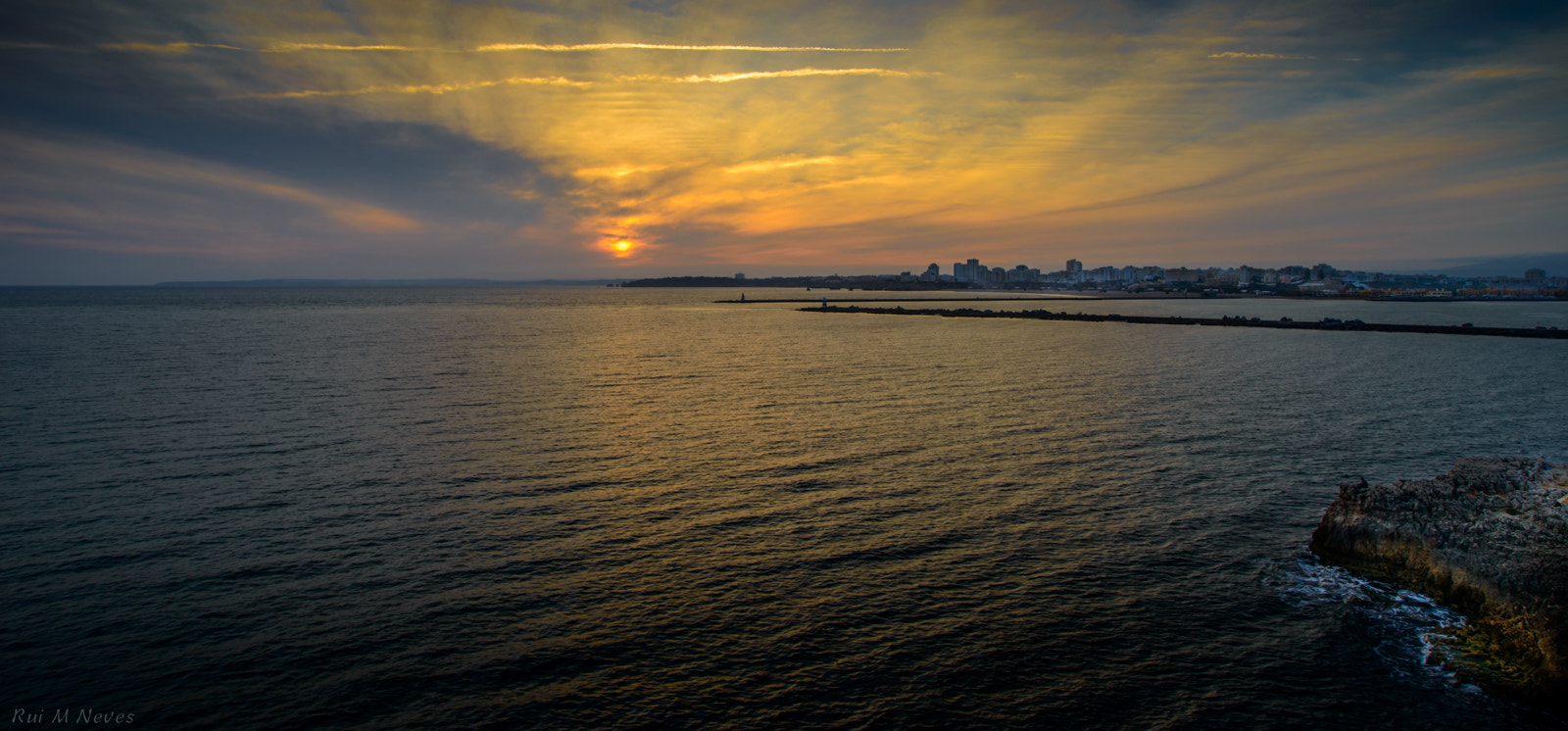 Nikon D800 sample photo. Sunset in carvoeiro, pt photography