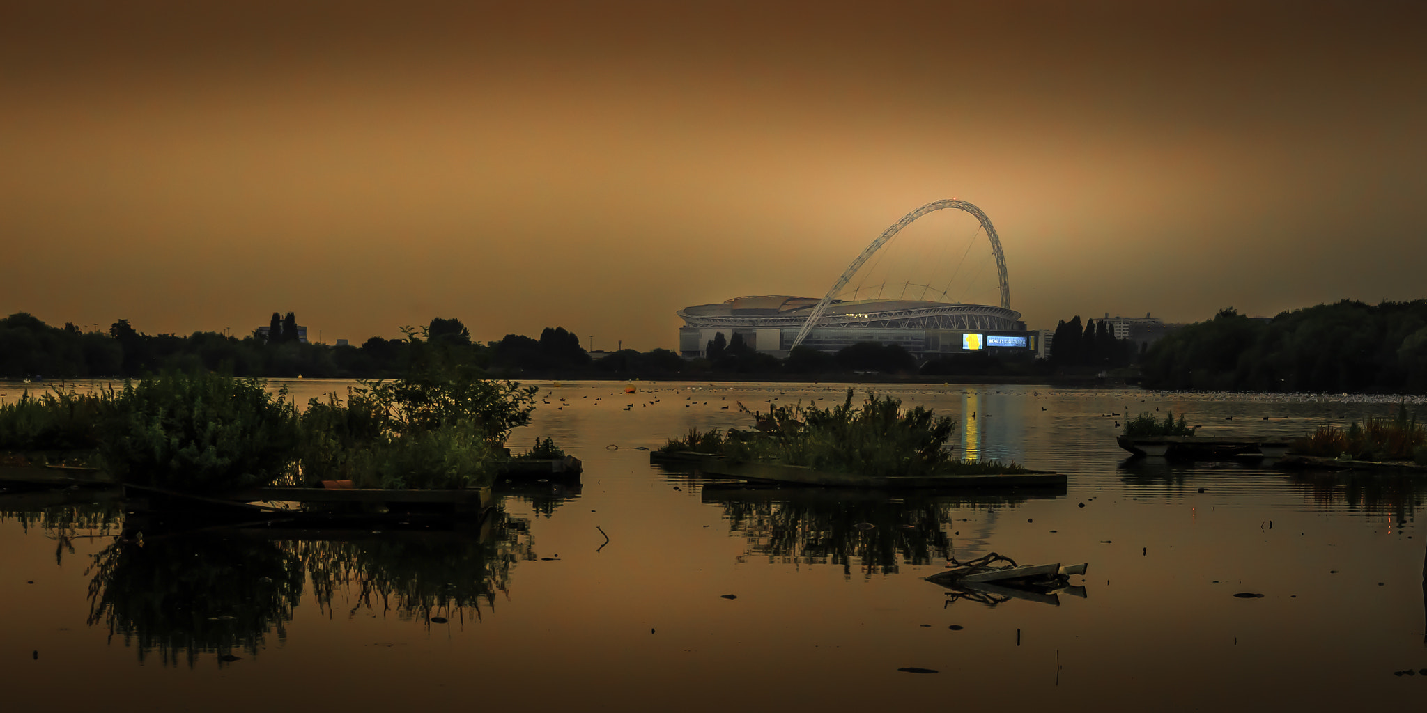 Canon EF-S 17-55mm F2.8 IS USM sample photo. Tranquil wembley photography