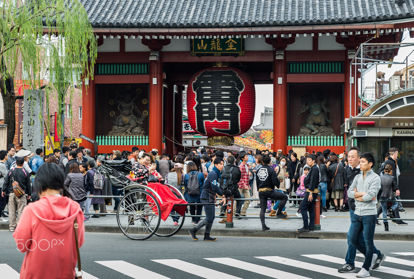 Tamron SP 24-70mm F2.8 Di VC USD sample photo. Temple entrance photography