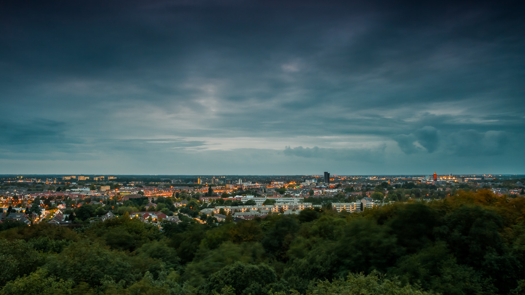 Tamron SP AF 17-50mm F2.8 XR Di II LD Aspherical (IF) sample photo. Skyline venlo photography