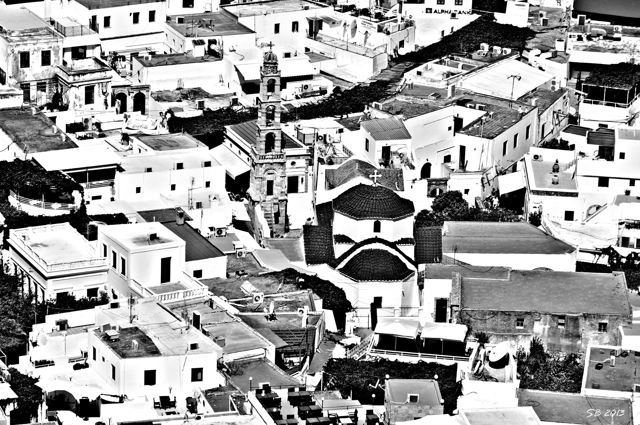 Nikon D90 + AF Zoom-Nikkor 28-100mm f/3.5-5.6G sample photo. Panagia church bw photography