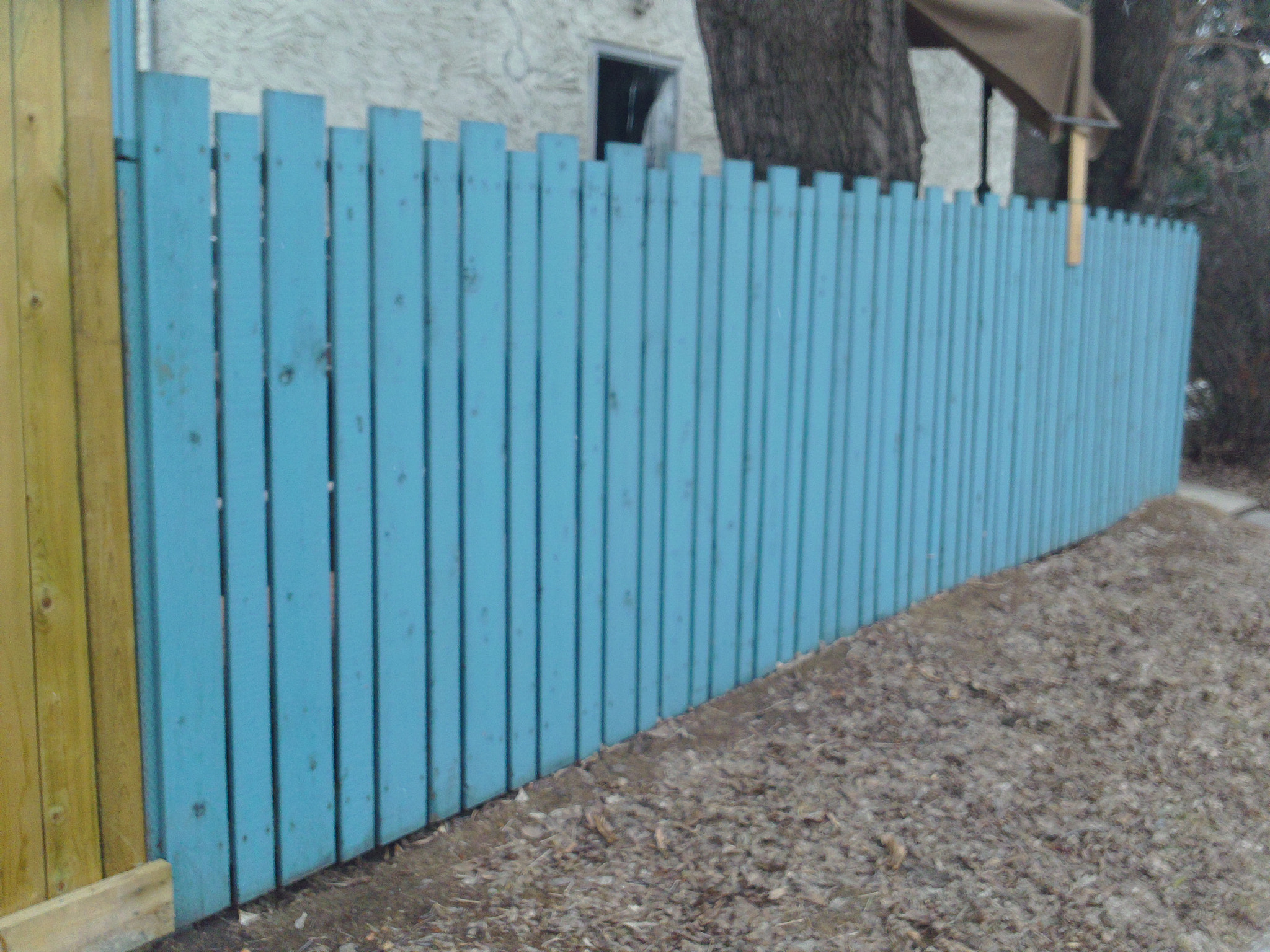 Samsung HMX-W300 sample photo. Blue fence photography