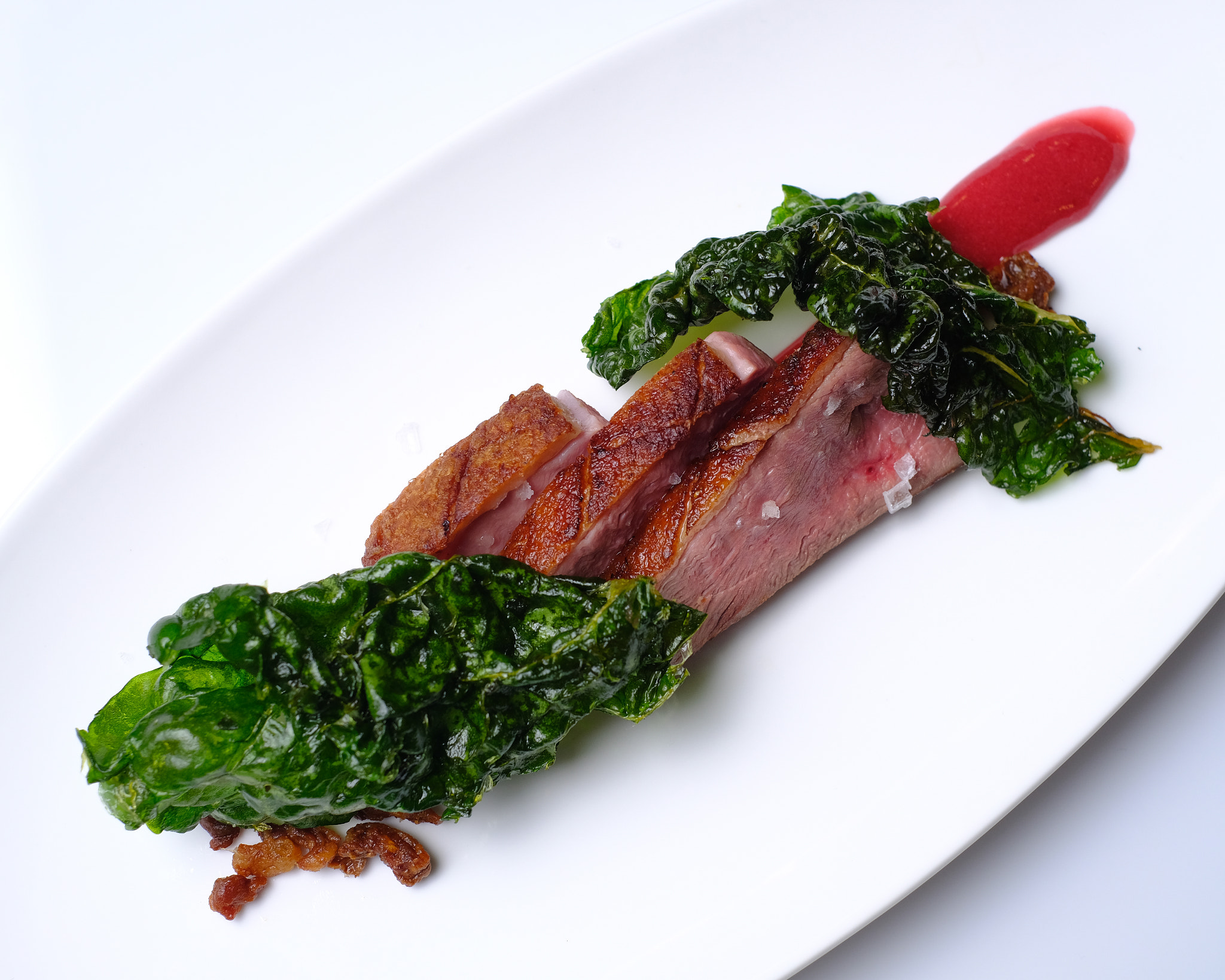 Fujifilm X-Pro2 + Fujifilm XF 35mm F1.4 R sample photo. Muscovy duck breast photography