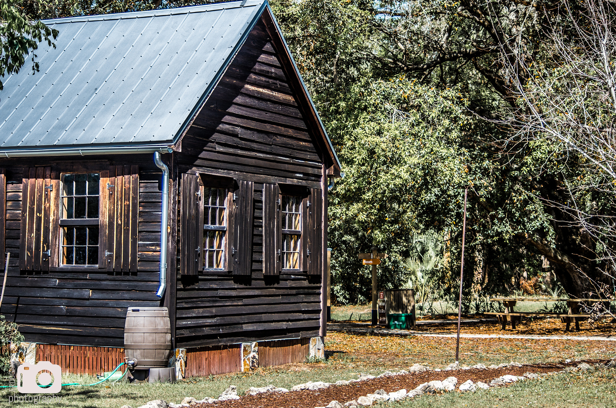 HD Pentax DA 55-300mm F4.0-5.8 ED WR sample photo. Old farmhouse photography