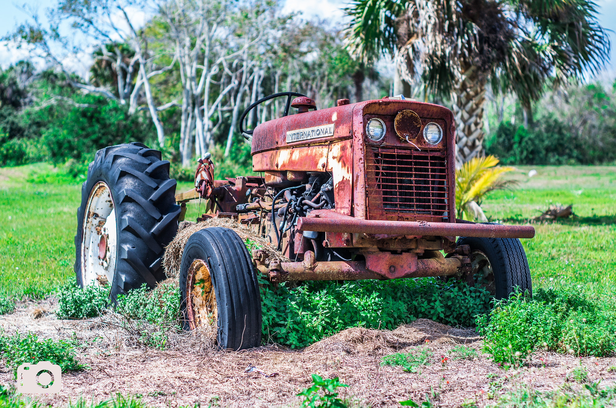 Pentax K-30 sample photo. Retired tractor photography