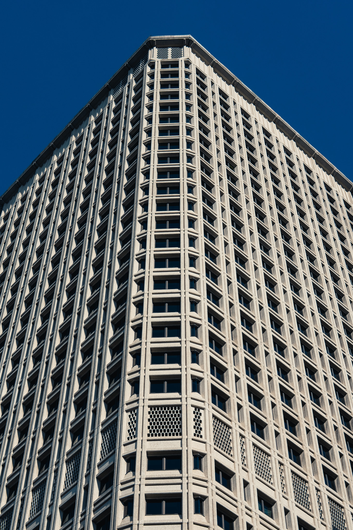 Fujifilm X-E2 + Fujifilm XF 35mm F2 R WR sample photo. Corner view photography