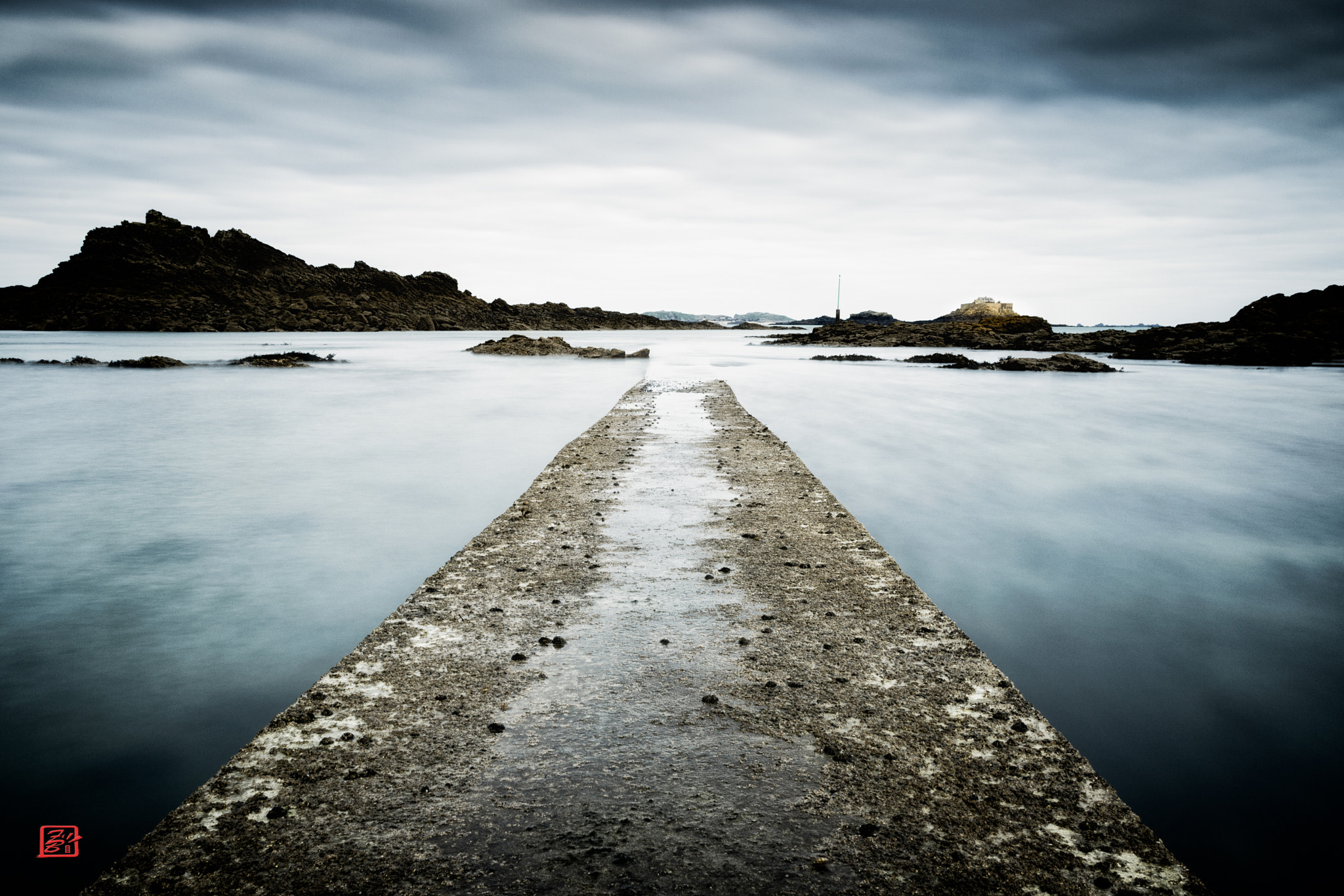 Canon EOS 7D Mark II + Canon EF 20mm F2.8 USM sample photo. Grey morning photography