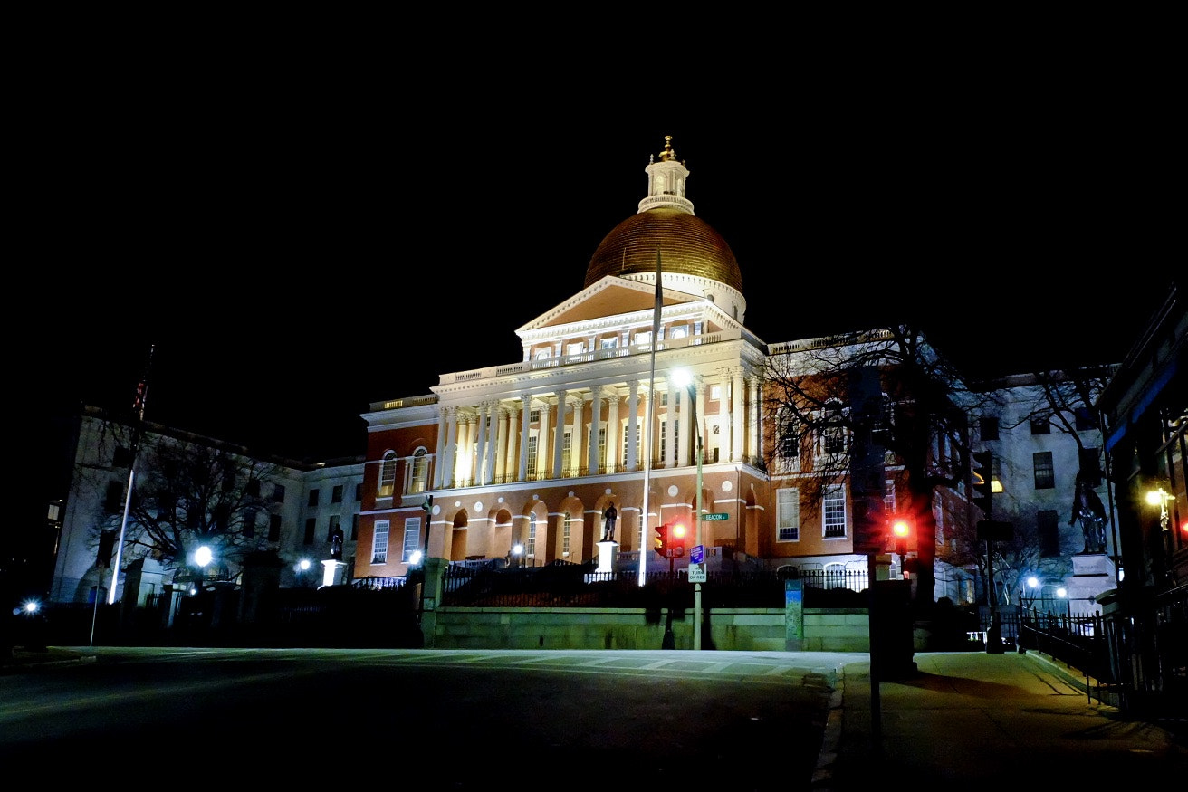 Fujifilm XC 16-50mm F3.5-5.6 OIS sample photo. Massachusetts state house	 photography