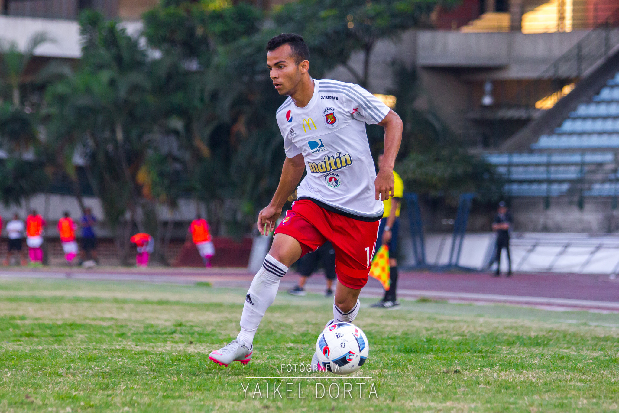 Canon EF 70-300mm F4-5.6 IS USM sample photo. Metropolitanos fc 1-1 caracas fc photography