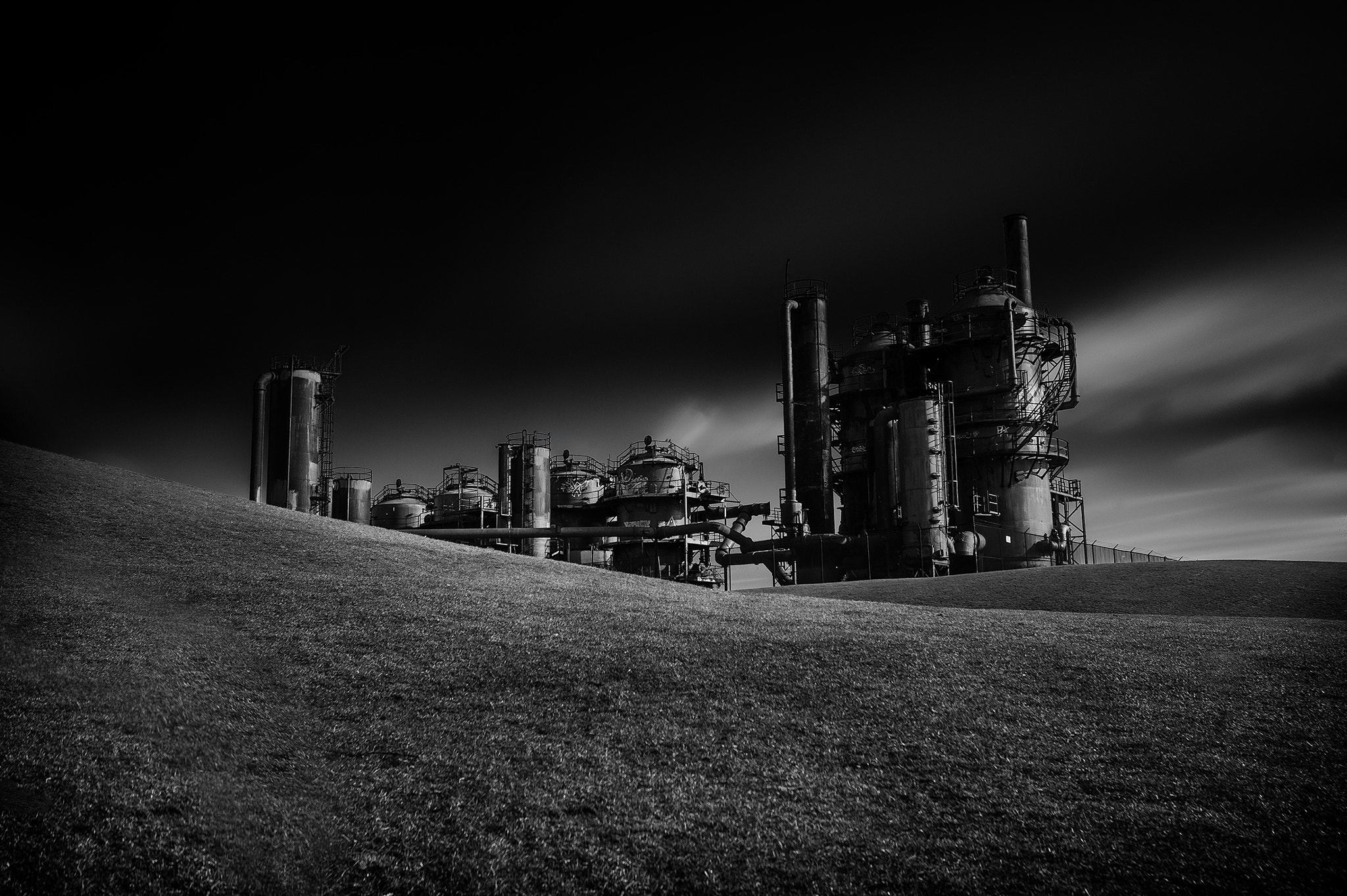 Nikon D3S + Nikon AF-S Nikkor 17-35mm F2.8D ED-IF sample photo. Gas works park photography