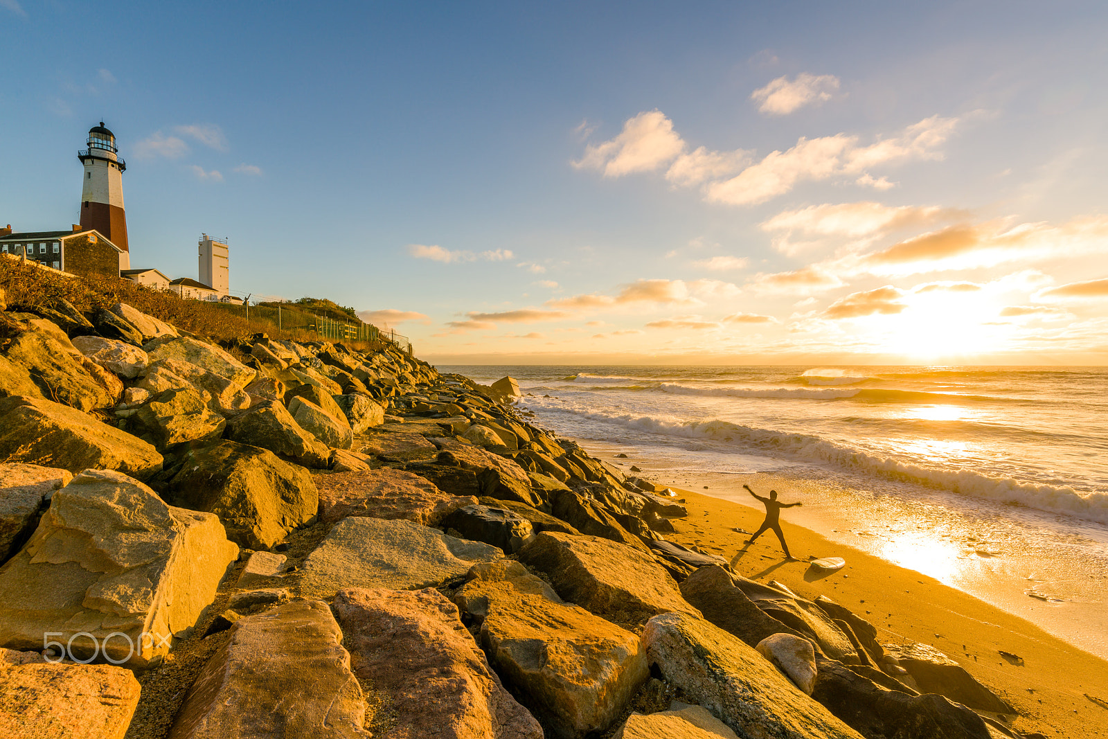 Canon EF 300mm f/2.8L sample photo. Embrace the ocean and the sun photography