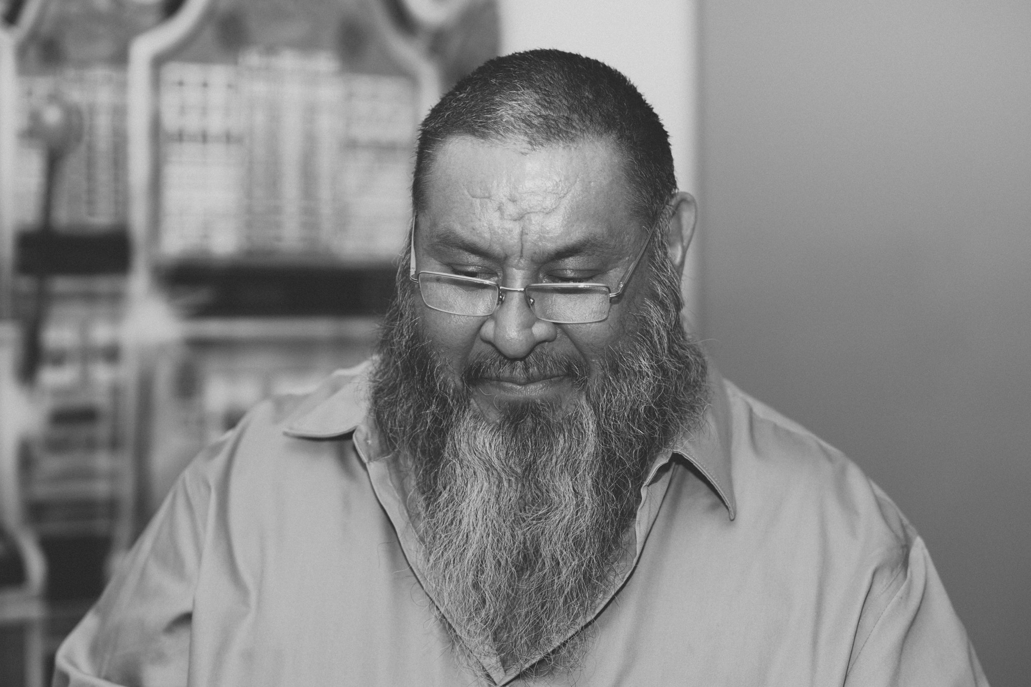 Sony a99 II + Minolta AF 85mm F1.4 G (D) sample photo. Long bearded man photography
