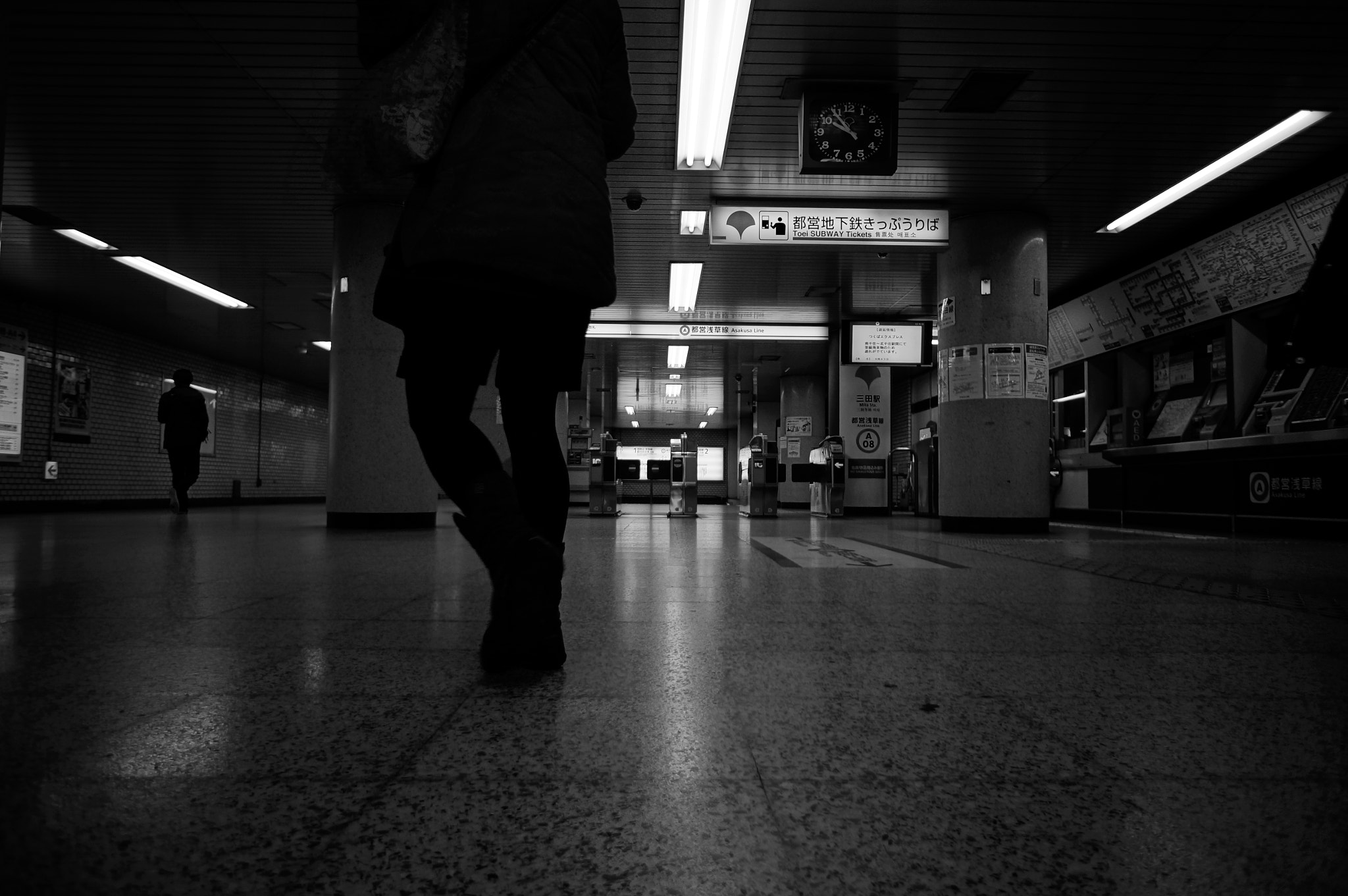 Sony E 16mm F2.8 sample photo. People photography