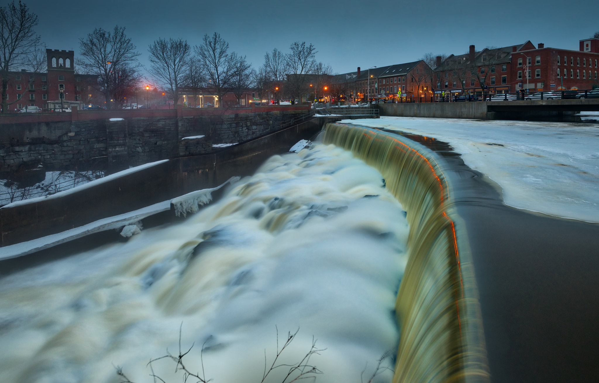 Nikon D810 + Nikon AF-S Nikkor 17-35mm F2.8D ED-IF sample photo. ...cocheco falls...flowing... photography