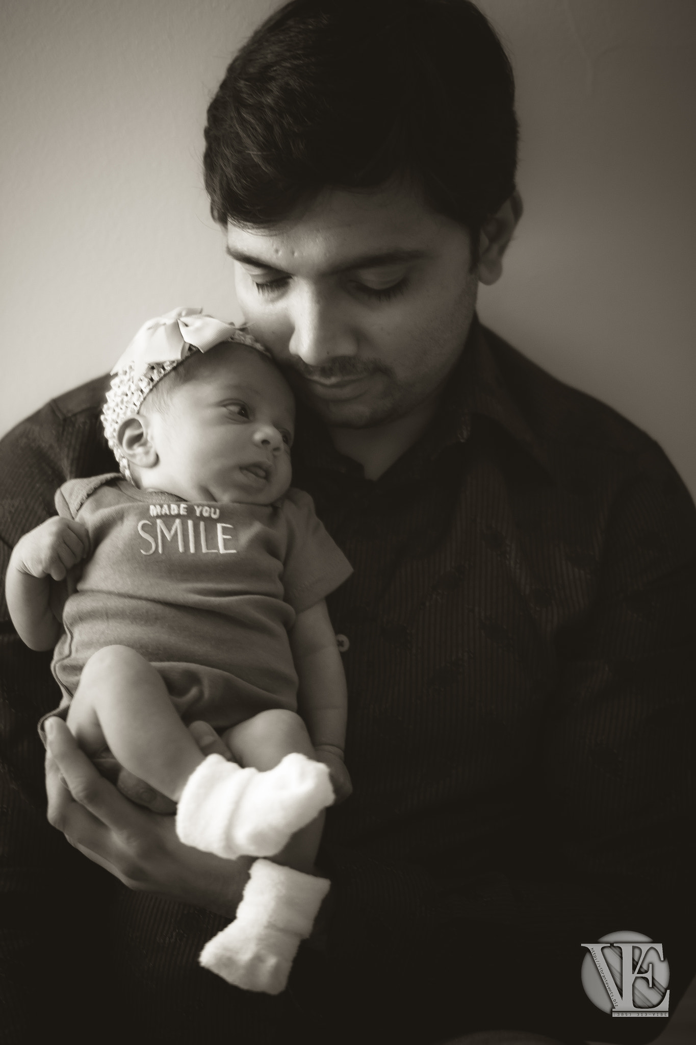 Sigma 50mm F1.4 EX DG HSM sample photo. Feel safest in my dad's arms photography
