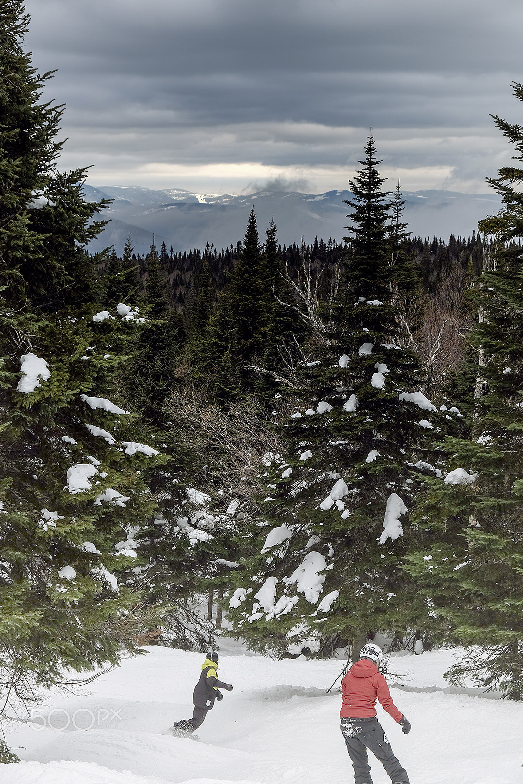 Fujifilm X-E2S + Fujifilm XF 18-55mm F2.8-4 R LM OIS sample photo. Mont sainte anne ski resort photography