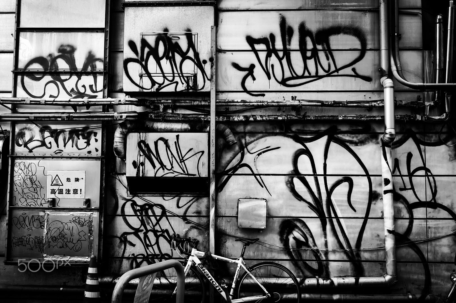 Leica M-Monochrom sample photo. Art photography