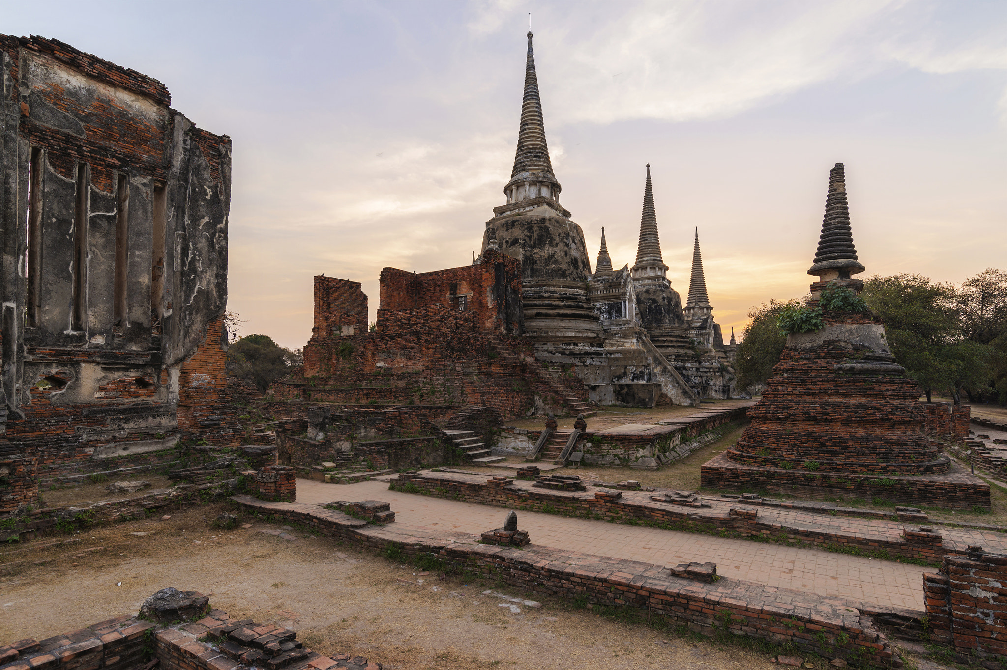 Nikon D800 sample photo. Sunset phrasisanpeth temple in ayutthaya historical park thailan photography