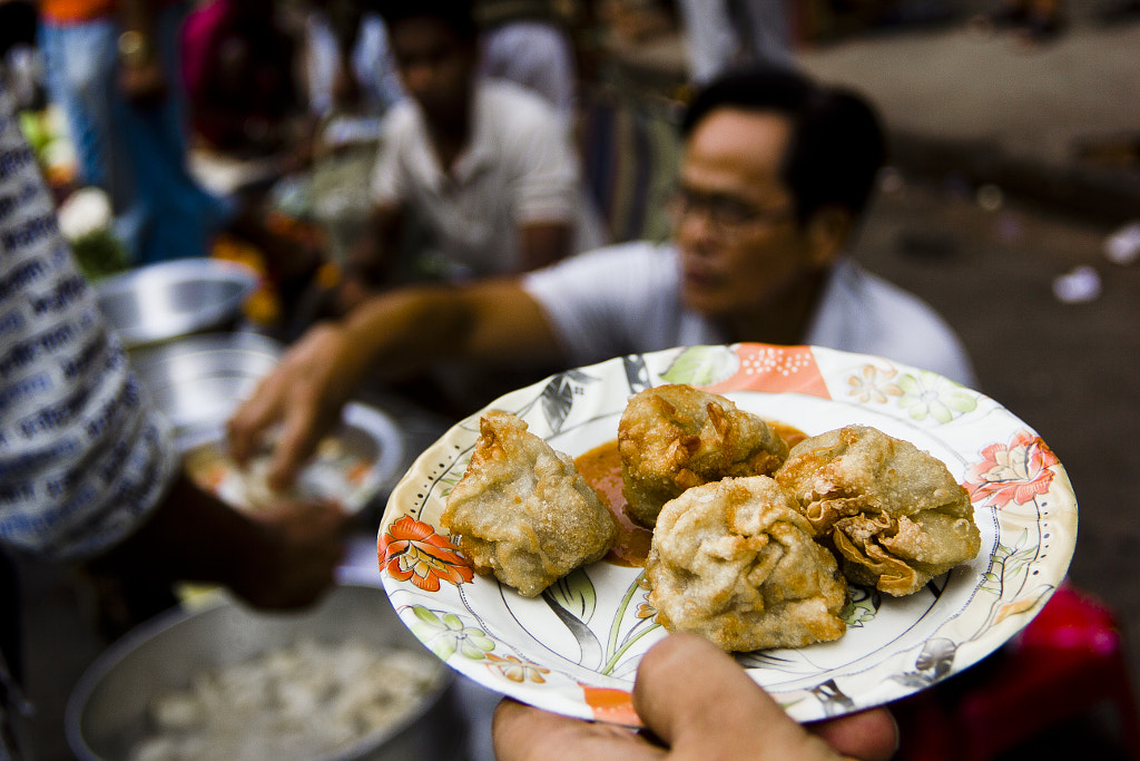 Fried Momo at Chinese Breakfast - Kolkata's early morning delight from street by Amlan Chakraborty on 500px.com