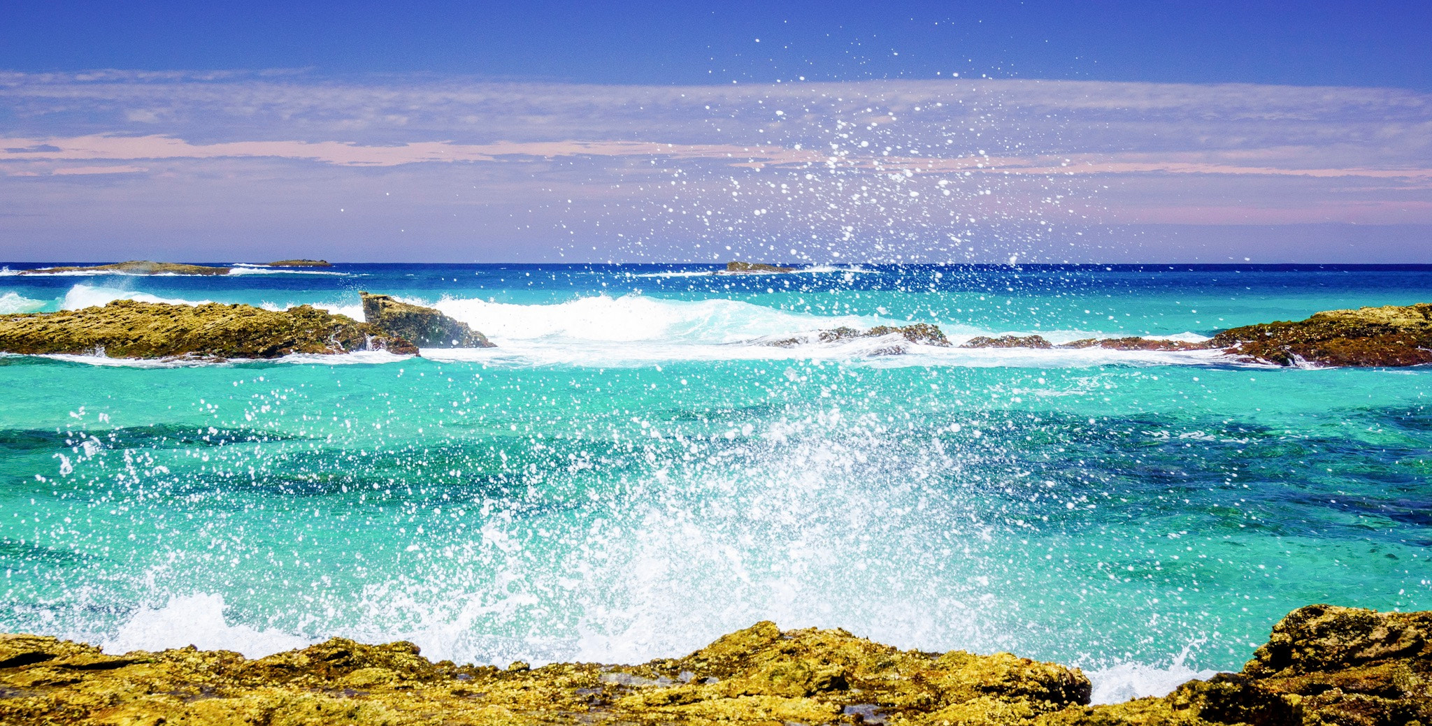 Sony Alpha NEX-7 sample photo. A beautiful morning at the beach photography