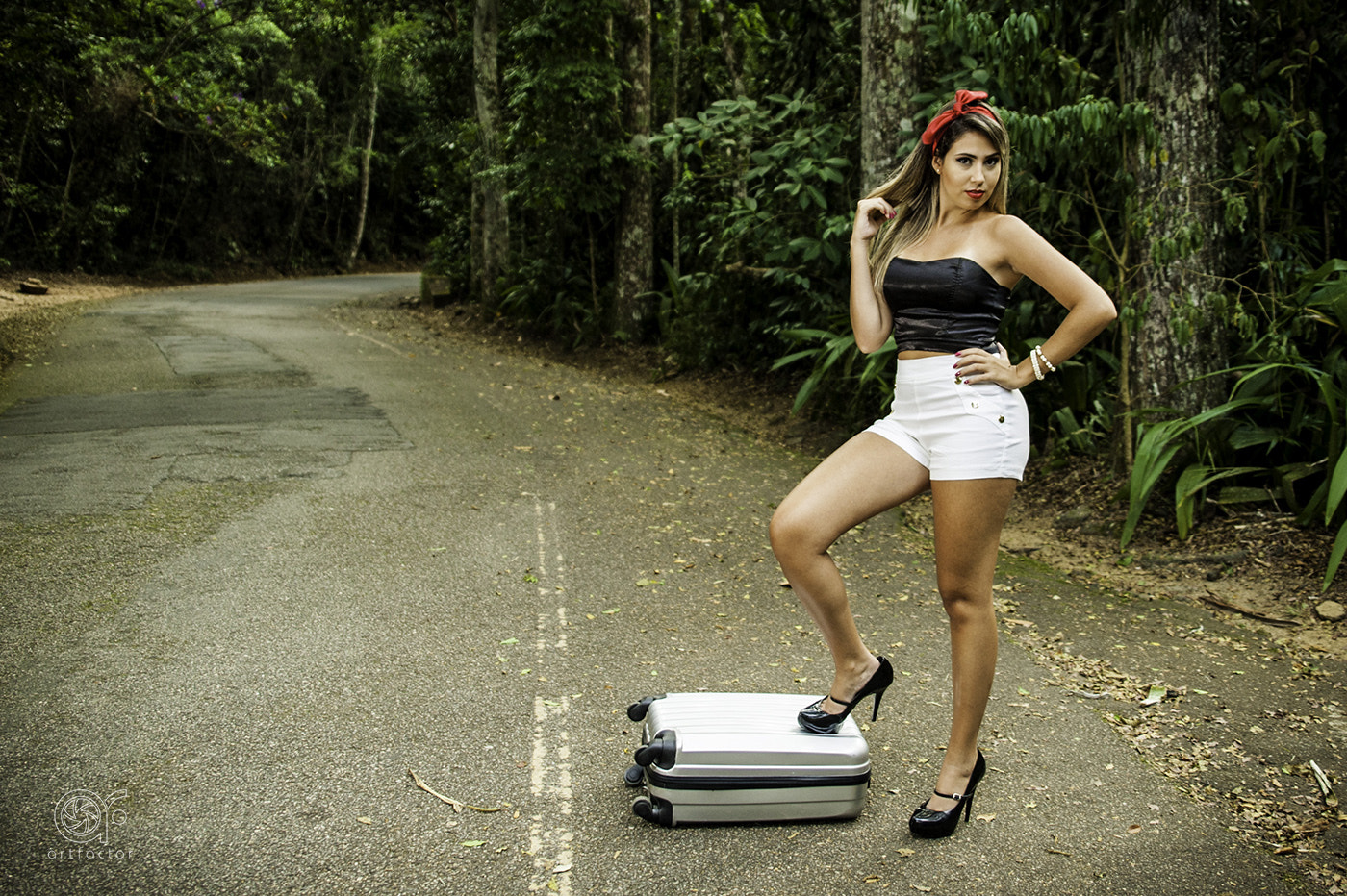 Sigma 24-70mm F2.8 EX DG HSM sample photo. Pin-up photography