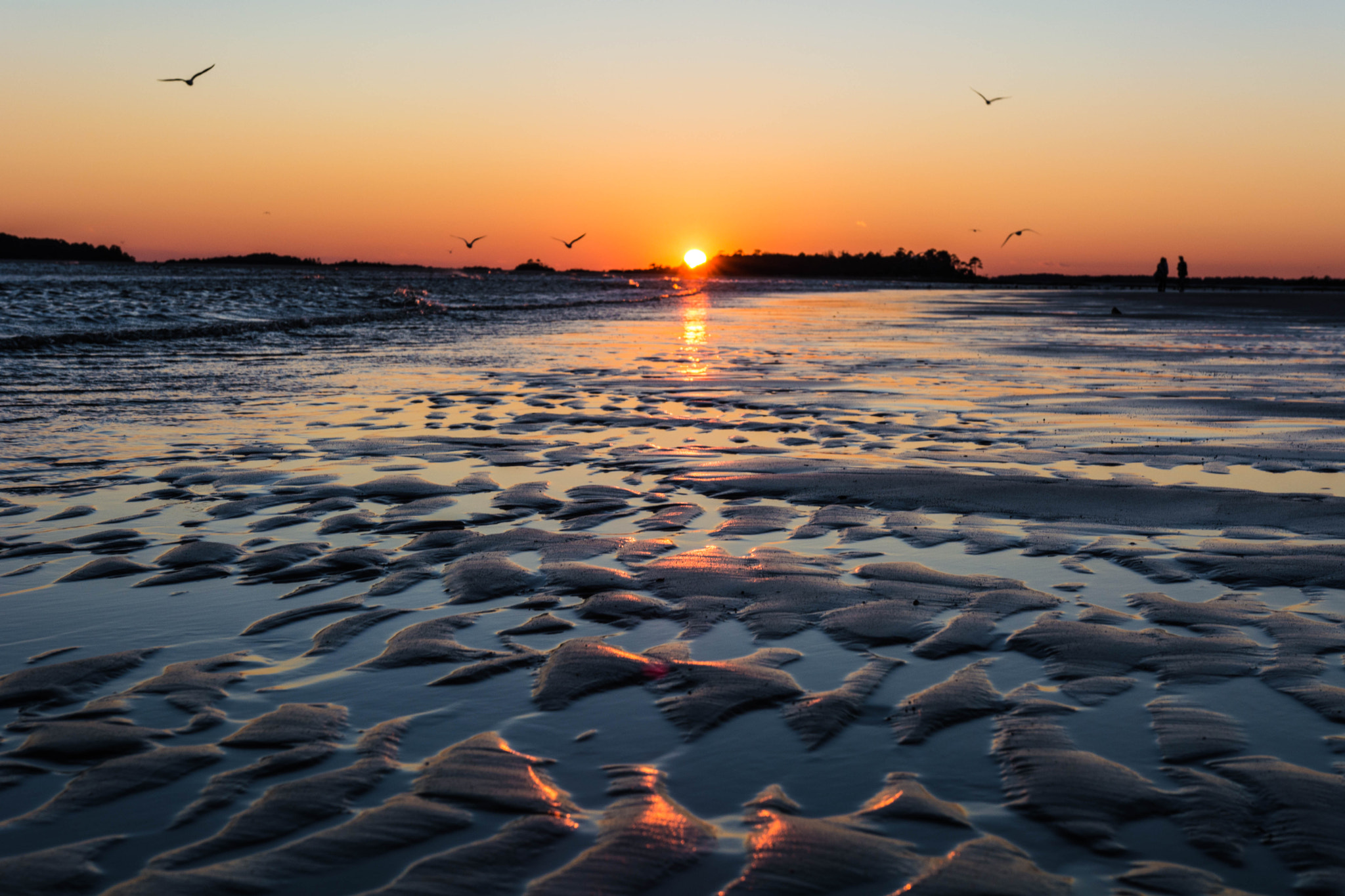 Nikon D5200 + Sigma 18-35mm F1.8 DC HSM Art sample photo. Sun dropping behind the georgia coast photography