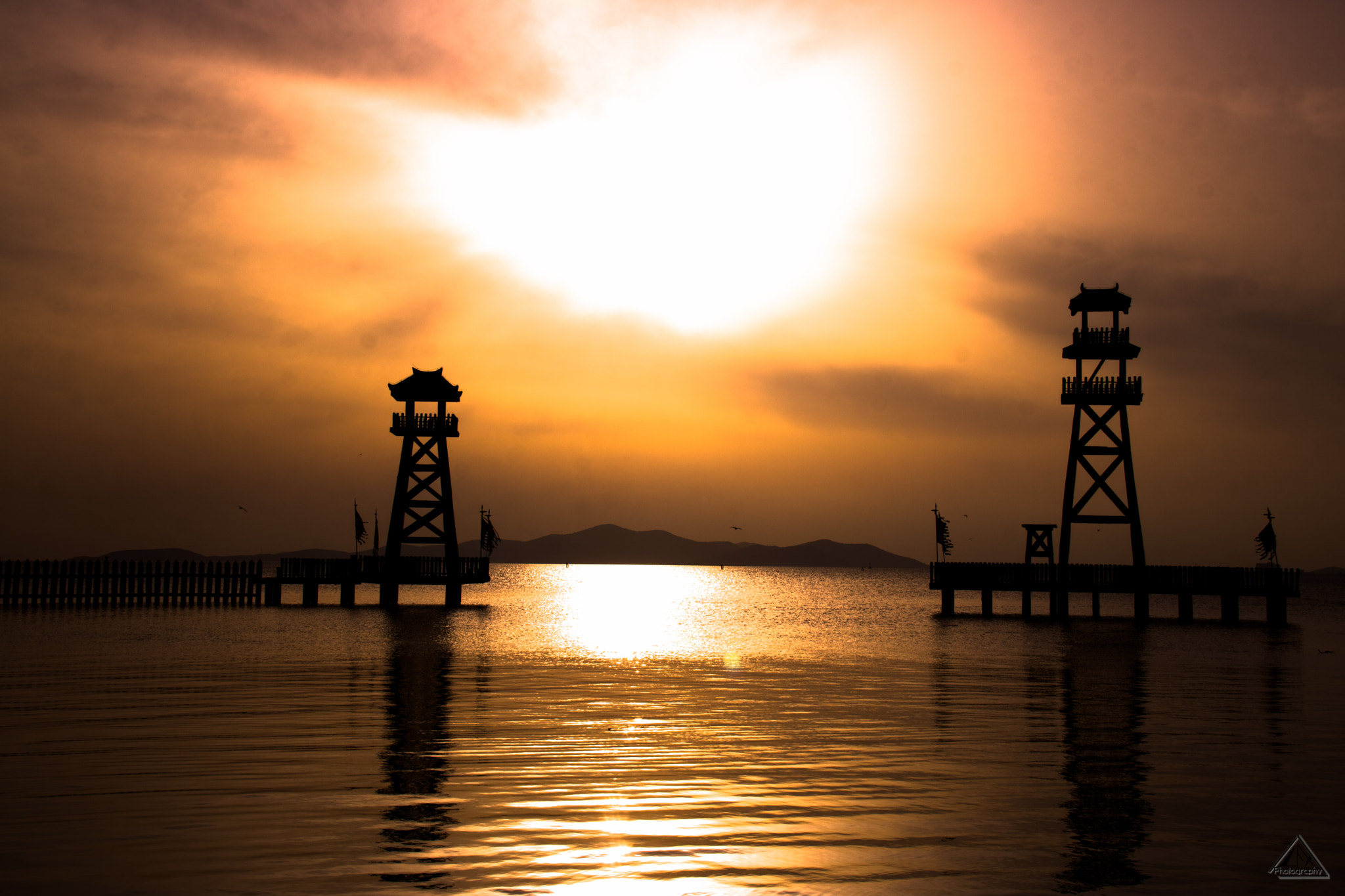 Canon EOS 750D (EOS Rebel T6i / EOS Kiss X8i) sample photo. Port lookout photography