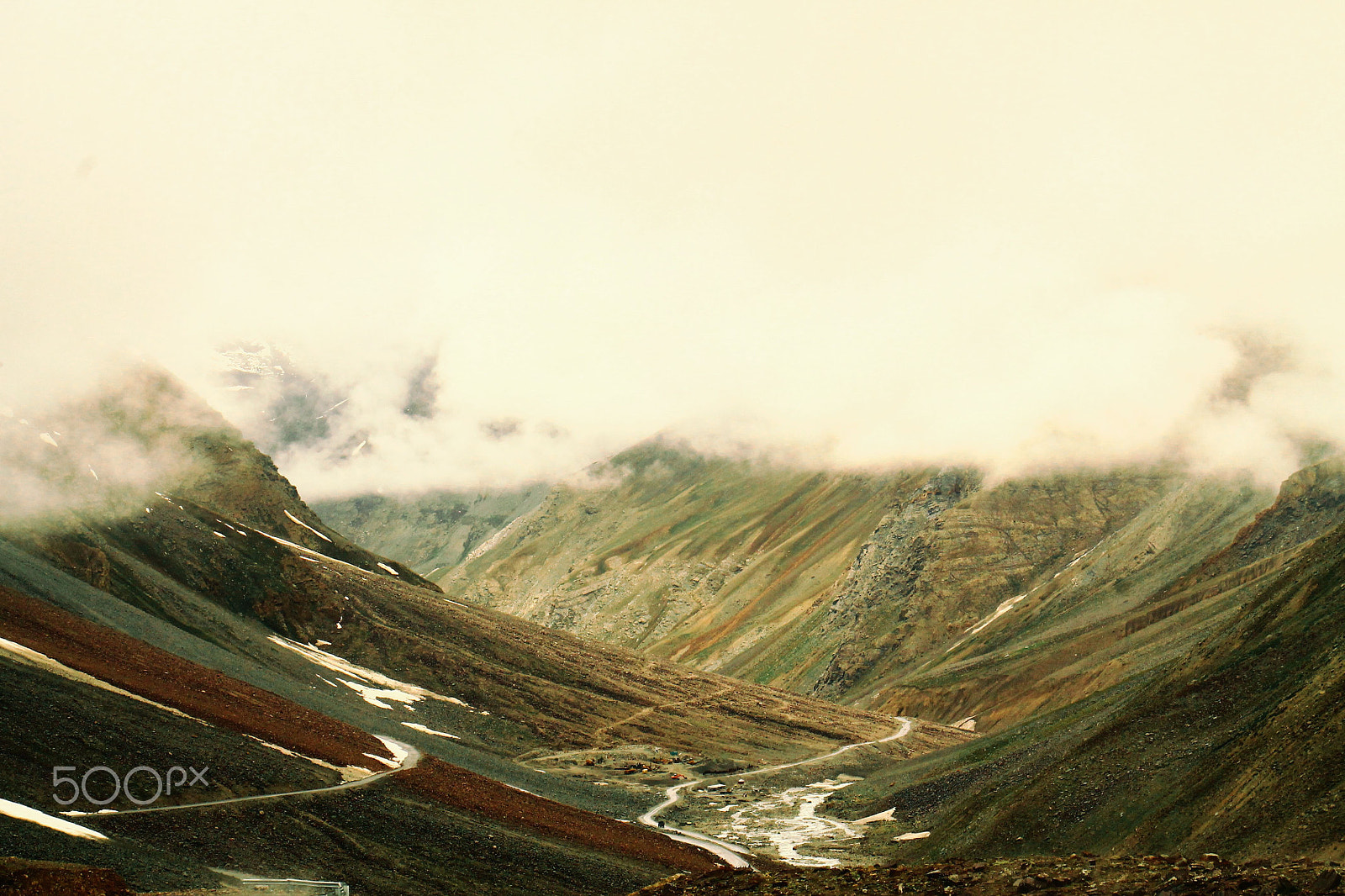 Canon EOS 1100D (EOS Rebel T3 / EOS Kiss X50) sample photo. Manali leh highway photography
