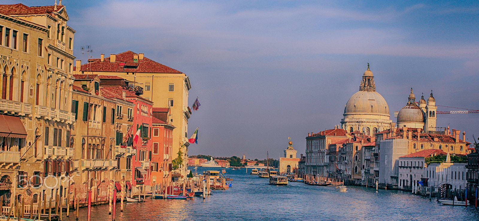 Canon EOS 600D (Rebel EOS T3i / EOS Kiss X5) + Canon EF 17-40mm F4L USM sample photo. The quintessential photo of venice photography