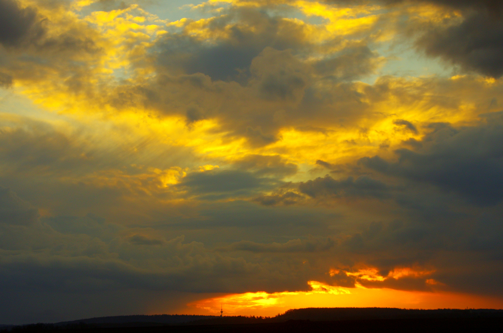 HD Pentax DA 55-300mm F4.0-5.8 ED WR sample photo. Signs of a rising storm photography