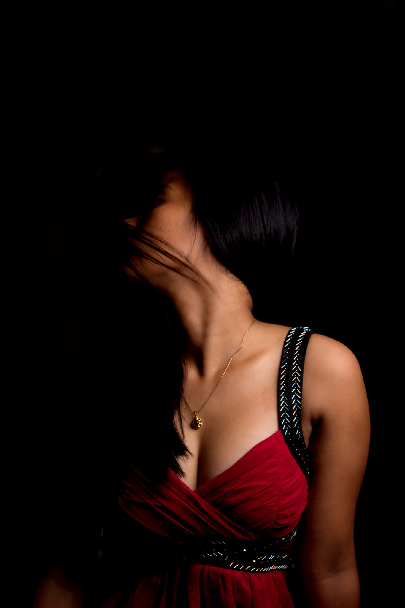 Nikon AF-S Micro-Nikkor 60mm F2.8G ED sample photo. Woman photography