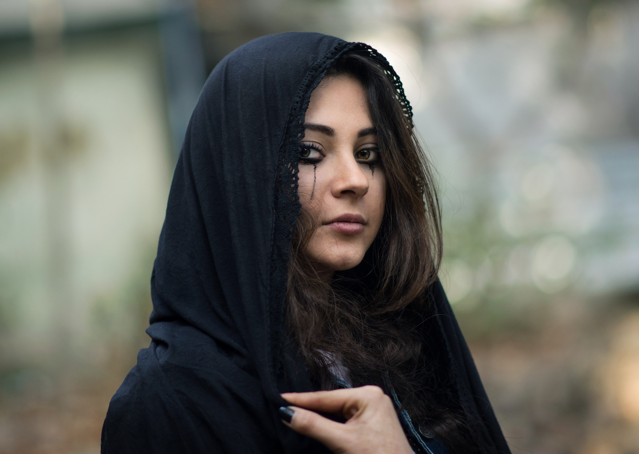 Nikon D5200 + Nikon AF-S Nikkor 85mm F1.8G sample photo. Scarf photography