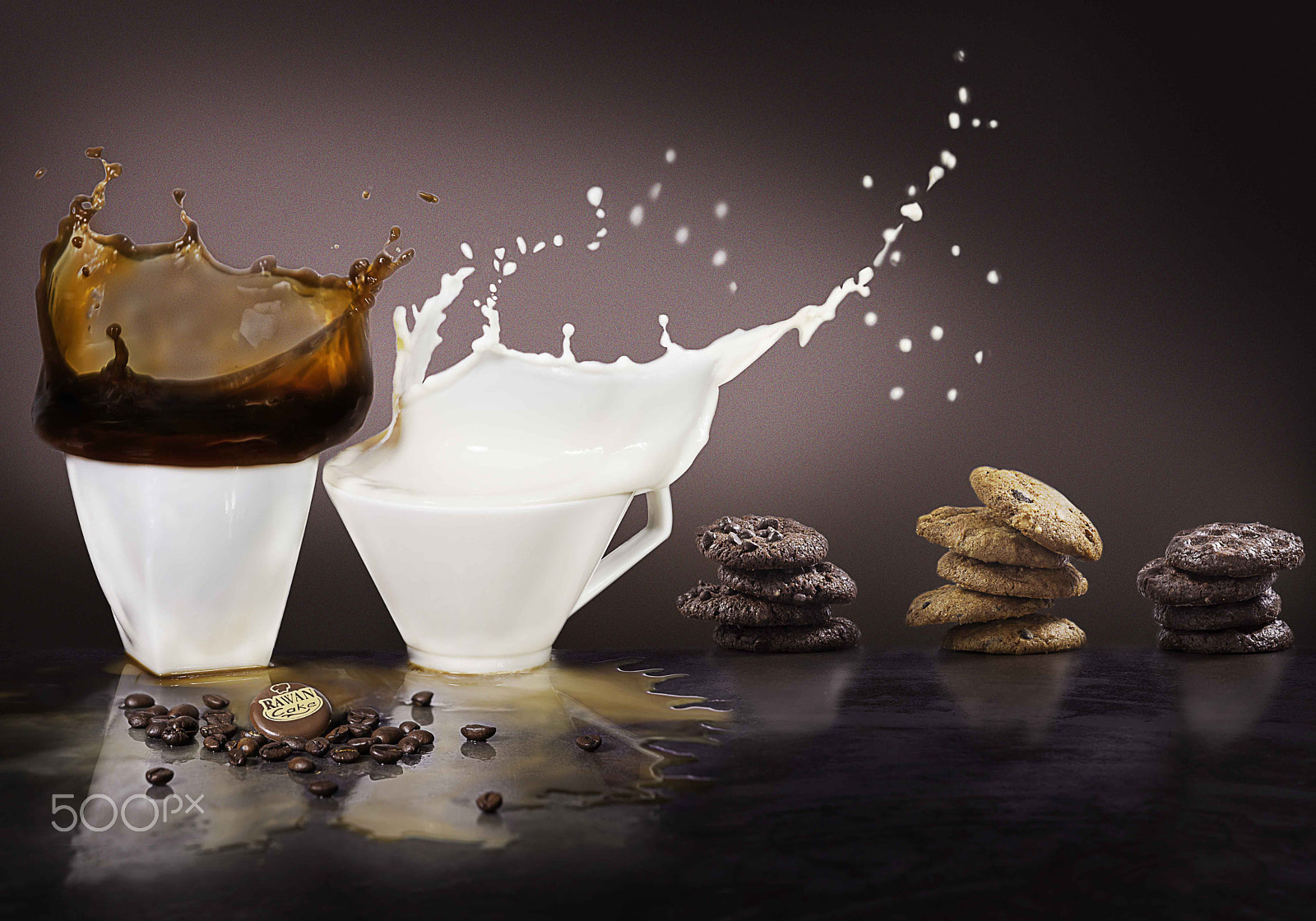 Canon EF 70-300mm F4-5.6 IS USM sample photo. Caffe & milk photography