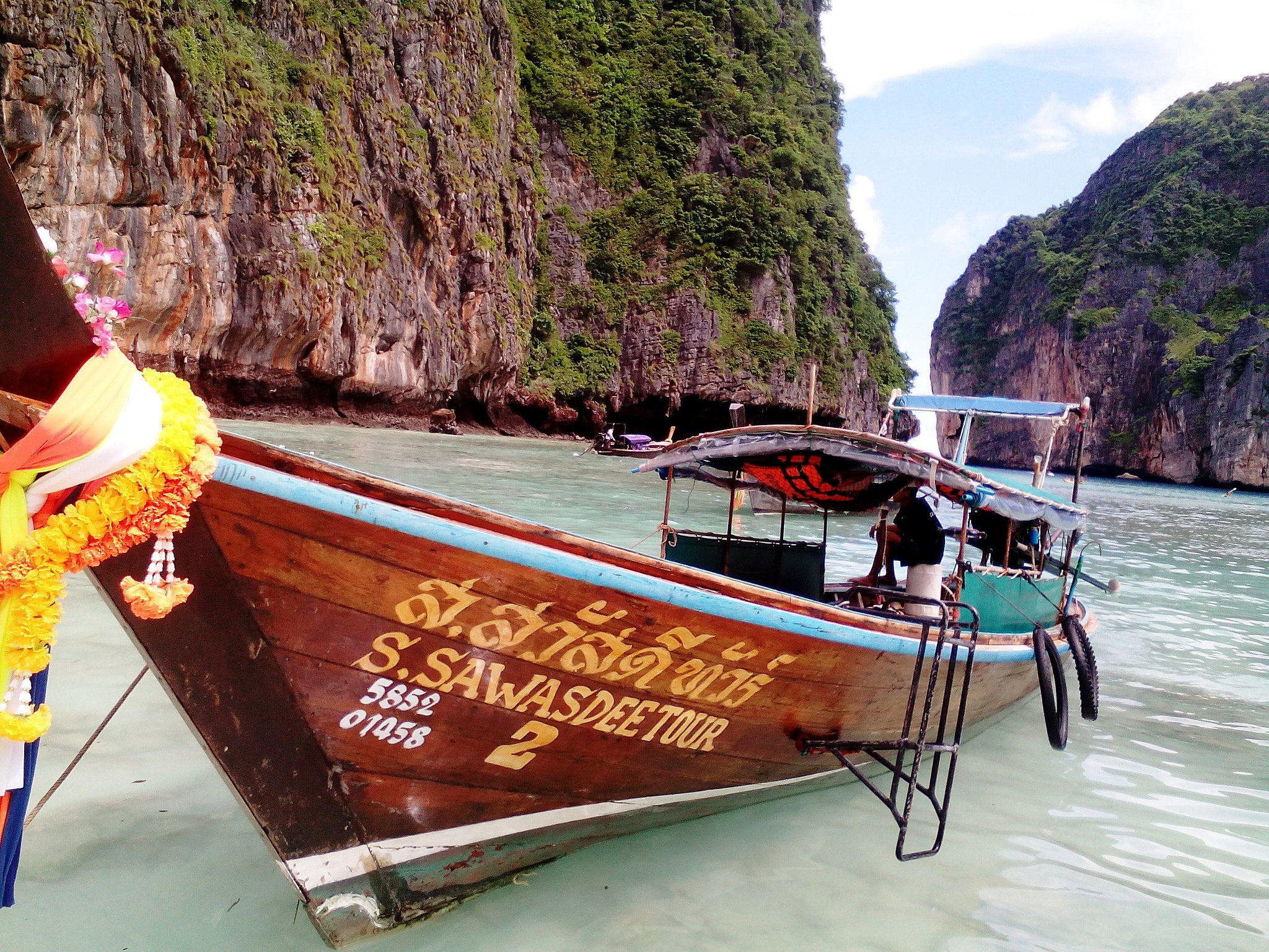 Lenovo A5500-H sample photo. Longboat photography