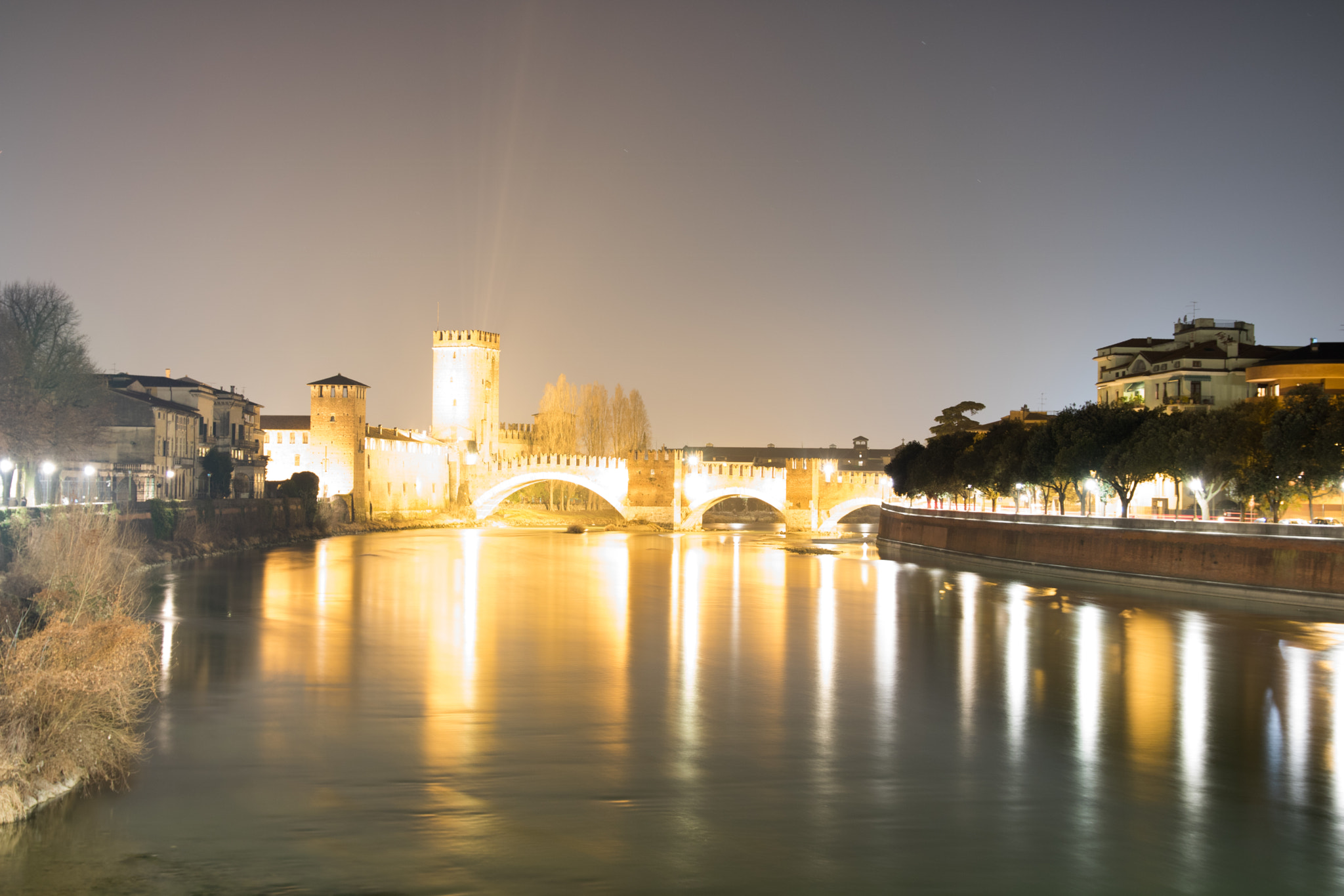 Canon EOS 760D (EOS Rebel T6s / EOS 8000D) sample photo. Verona centro photography