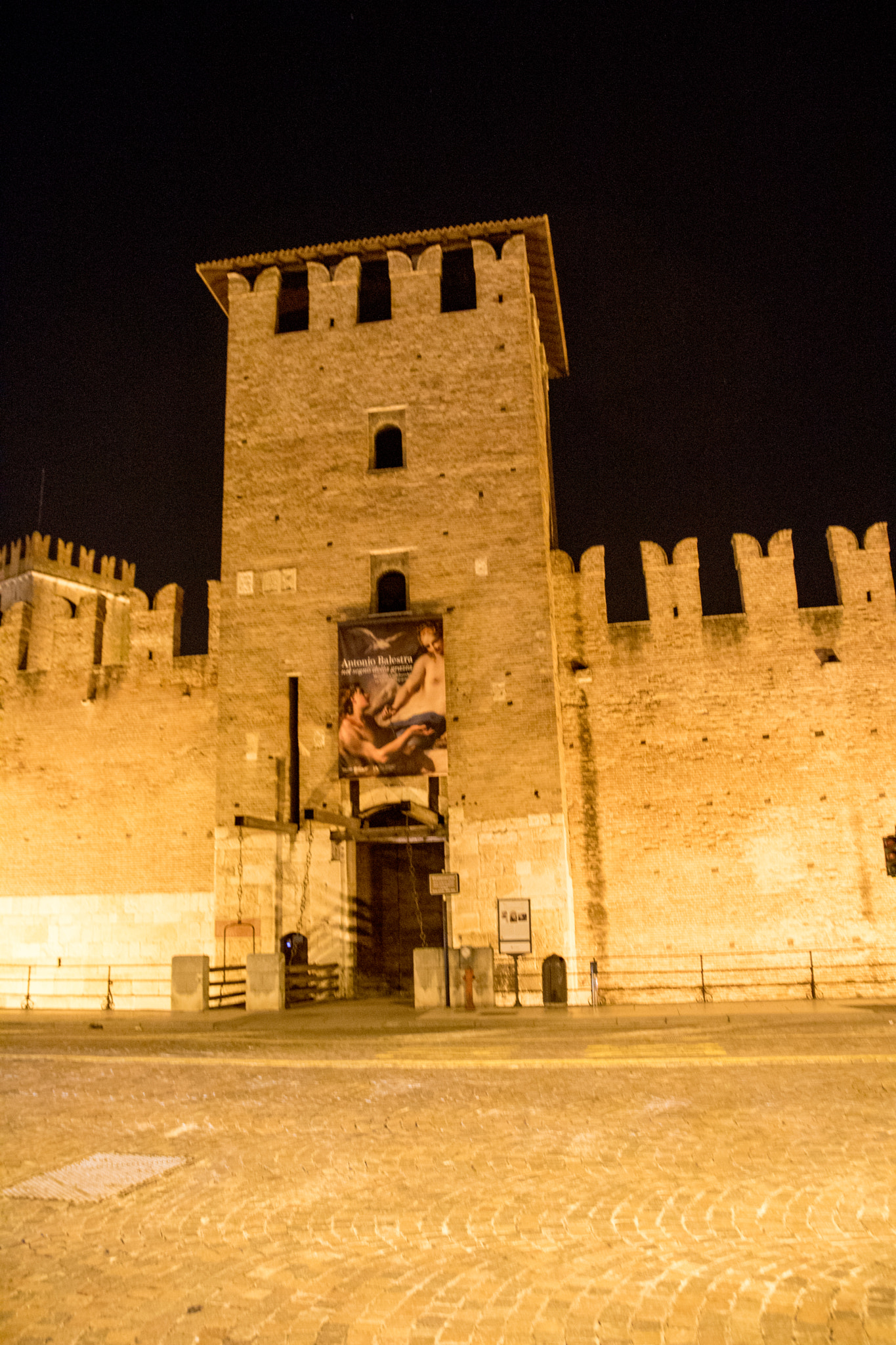 Canon EOS 760D (EOS Rebel T6s / EOS 8000D) sample photo. Verona centro photography