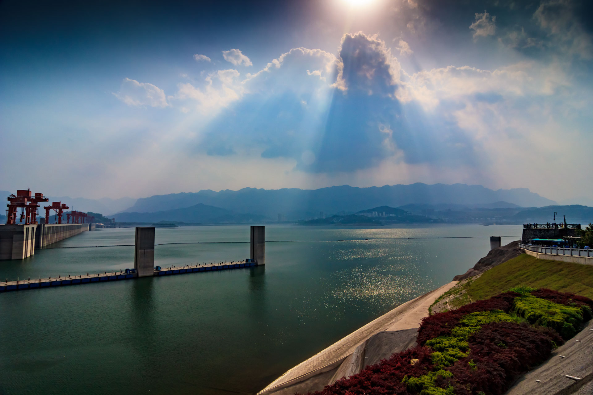 Tokina AT-X Pro 12-24mm F4 (IF) DX sample photo. The three gorges dam photography