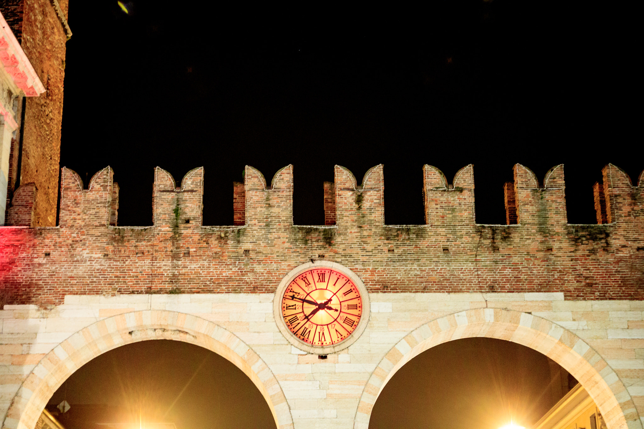 Canon EOS 760D (EOS Rebel T6s / EOS 8000D) sample photo. Verona centro photography