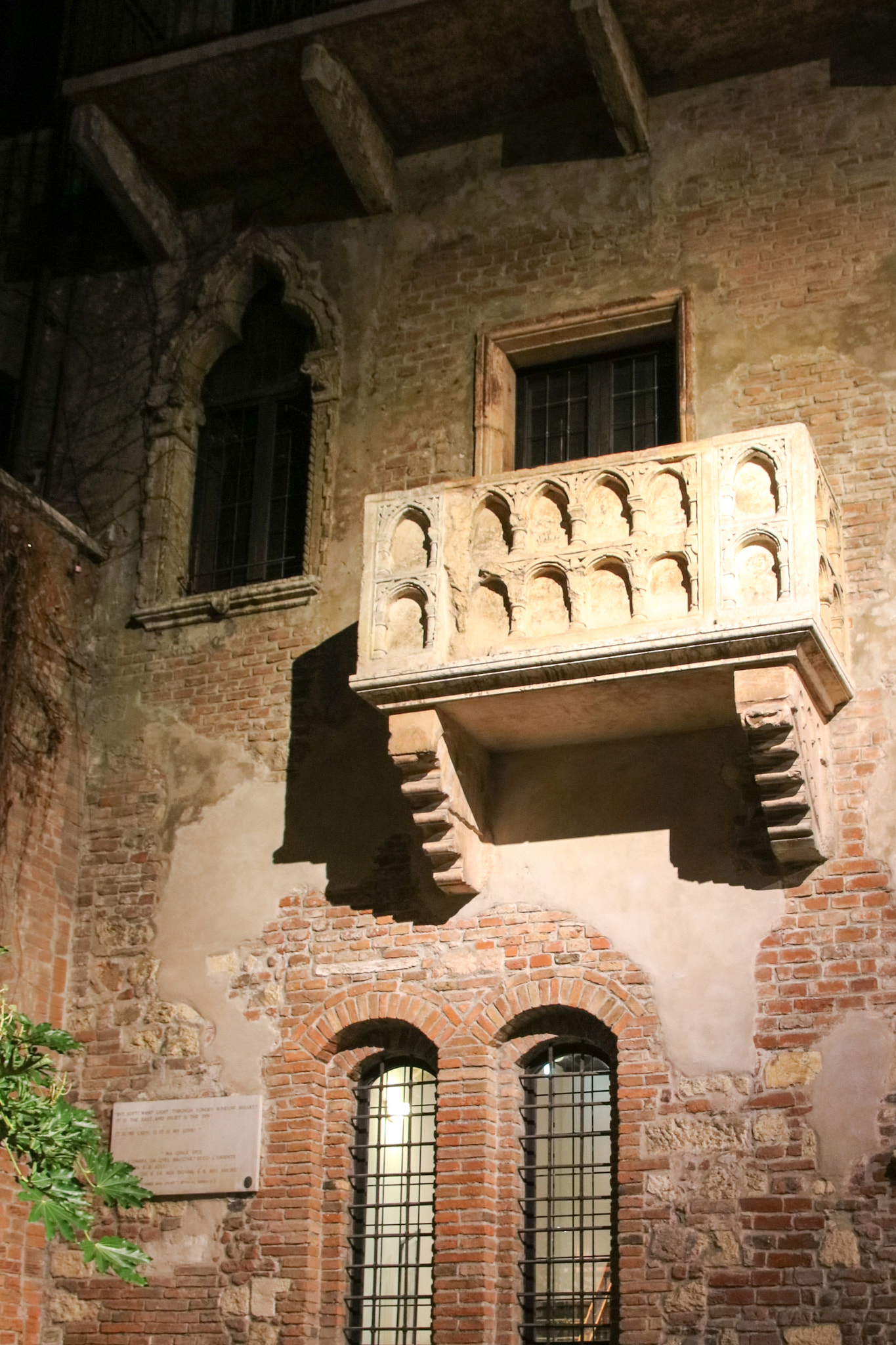 Canon EOS 760D (EOS Rebel T6s / EOS 8000D) sample photo. Verona centro photography