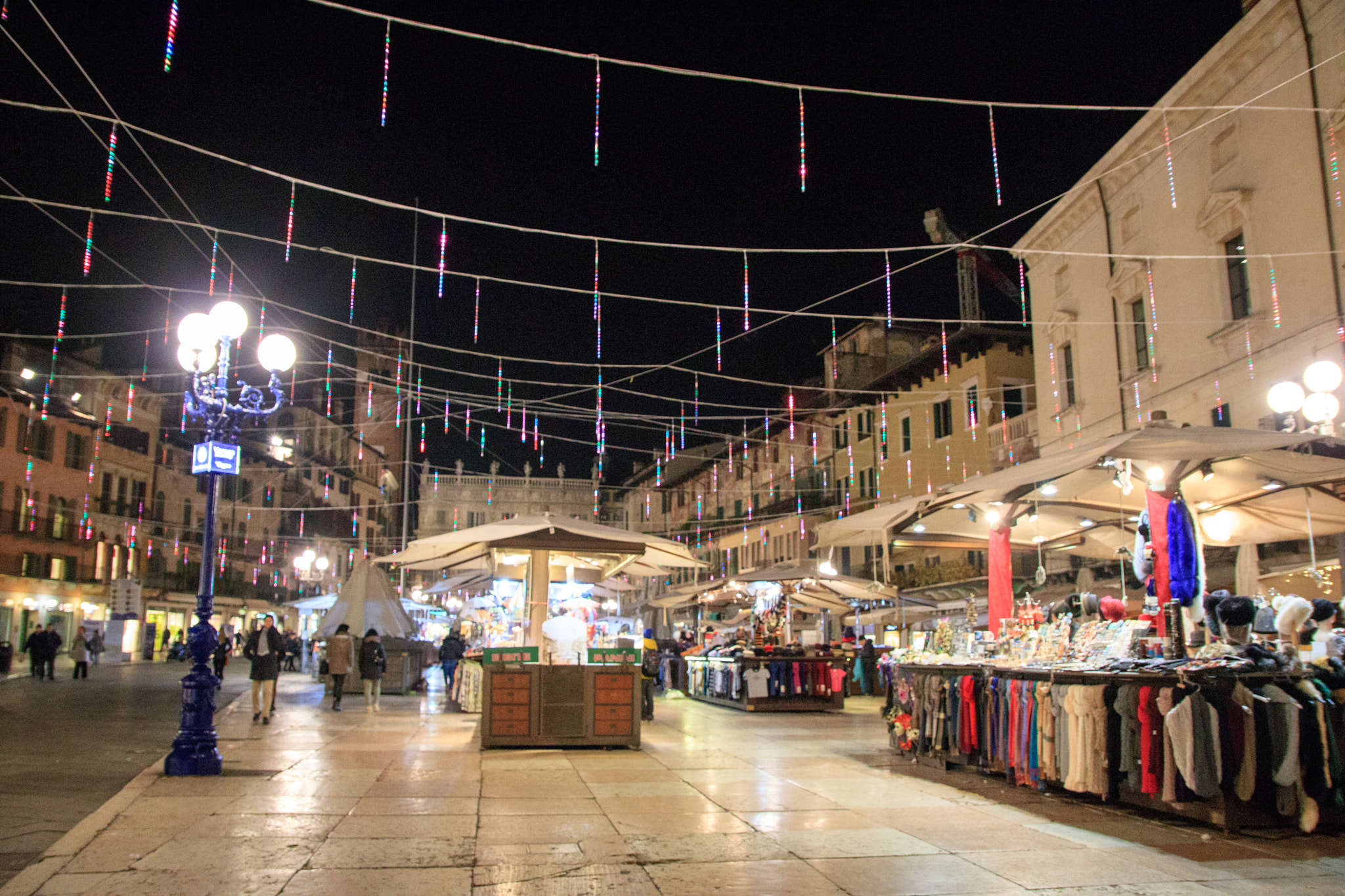 Canon EOS 760D (EOS Rebel T6s / EOS 8000D) sample photo. Verona centro photography